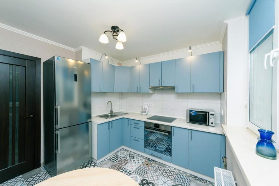 Two-bedroom Apartment in Kharkivske Pozniaky District