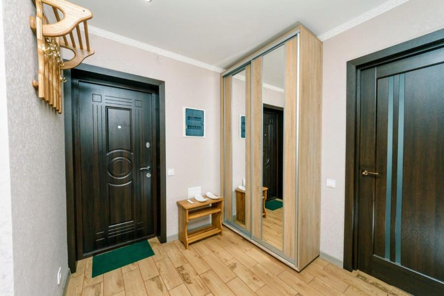 Two-bedroom Apartment in Kharkivske Pozniaky District