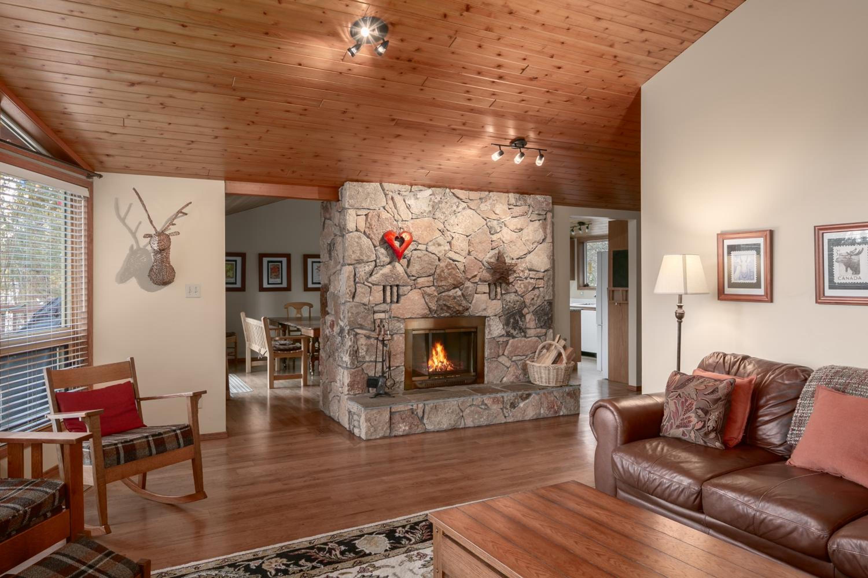 Falcon Cabin