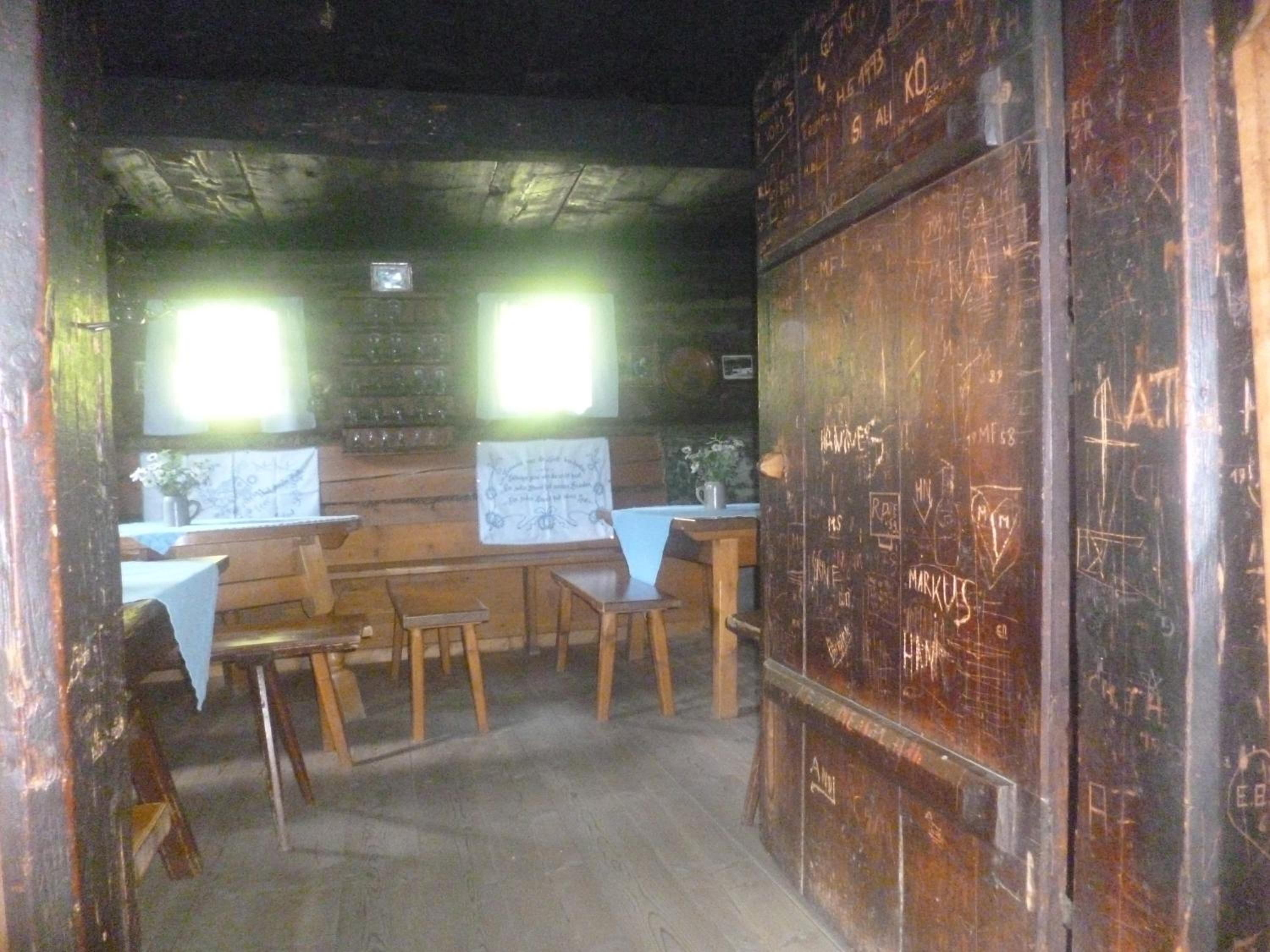 Photo 44