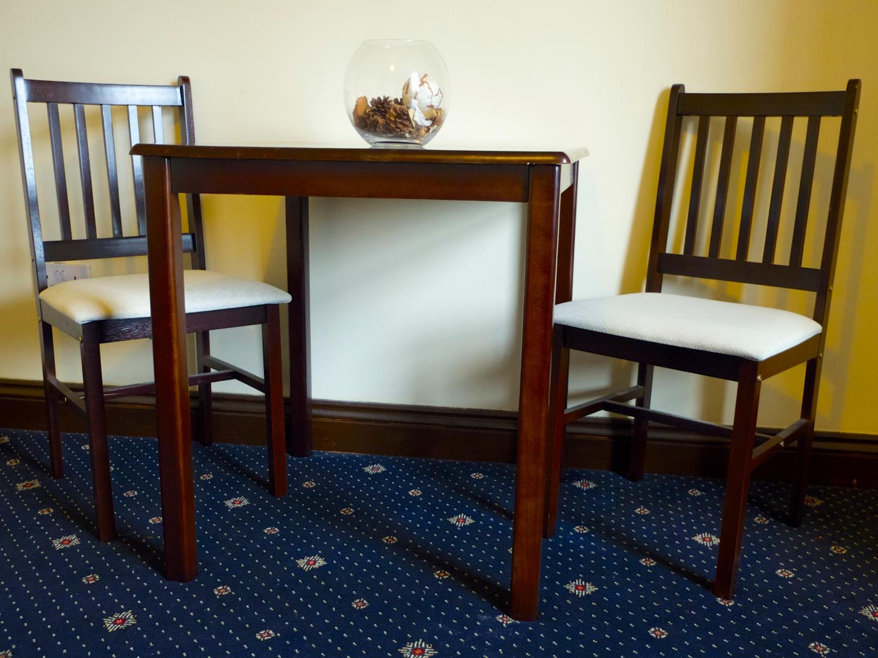 Beaconsfield Hotel