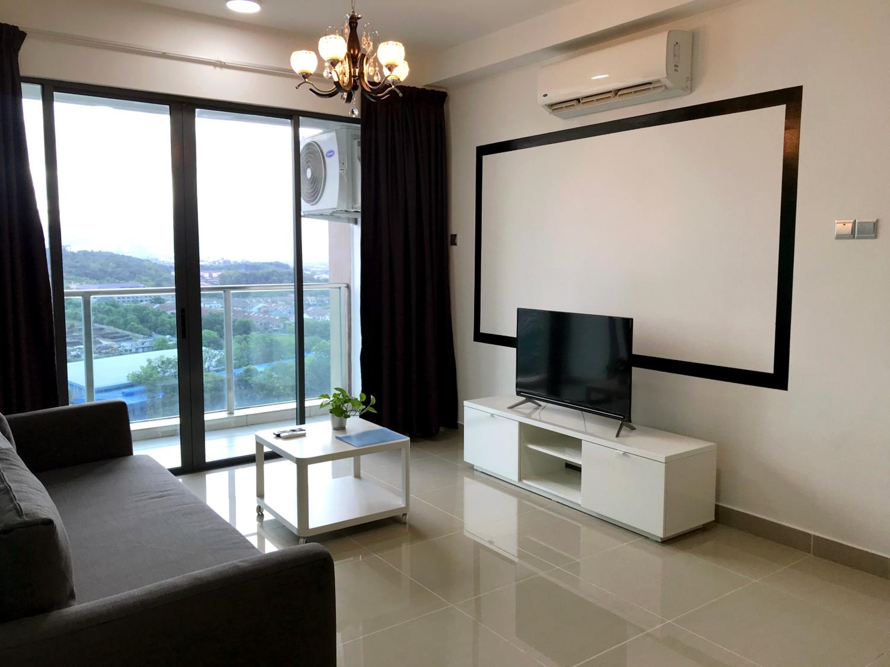 Amerin Mall & Suites