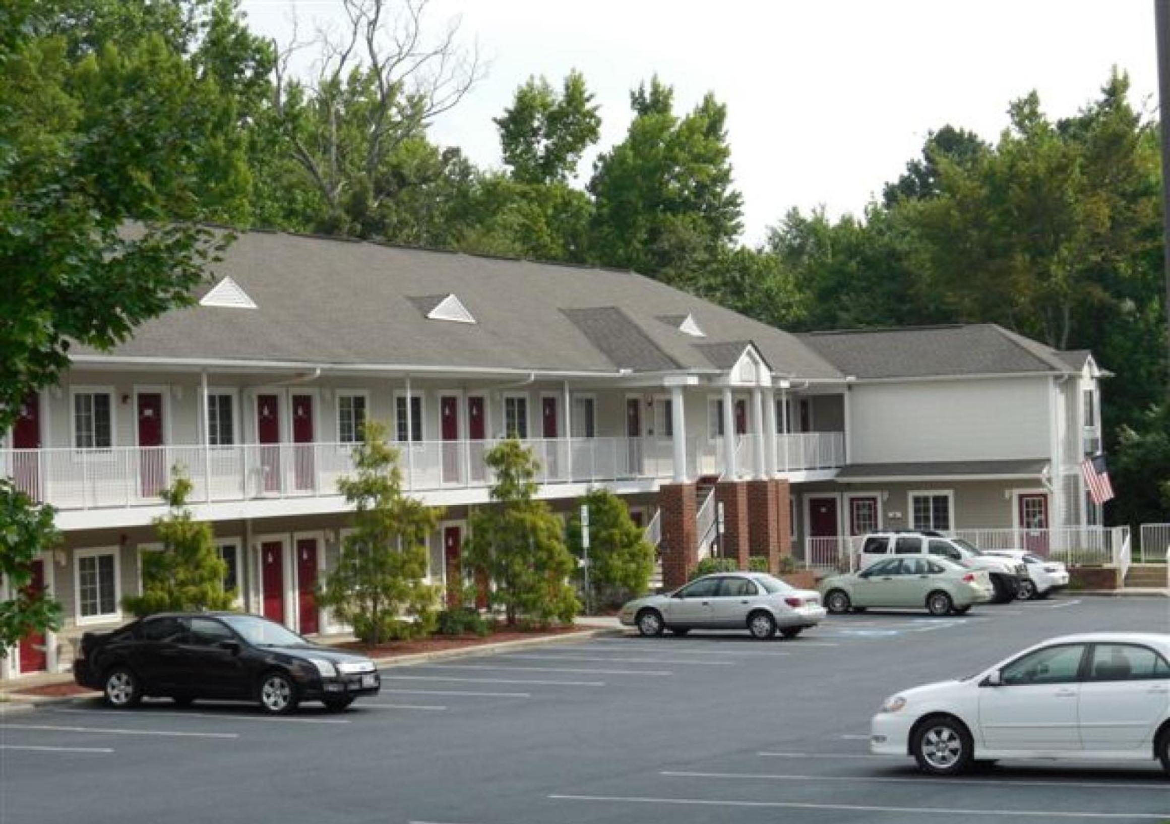 Affordable Suites Jacksonville