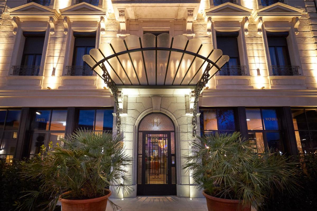 hotel building
