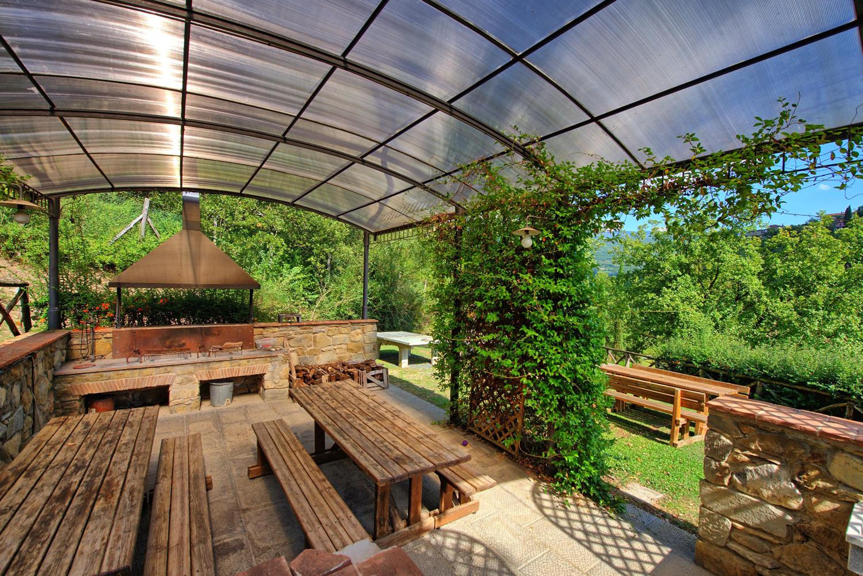 Villa Casentino by PosarelliVillas