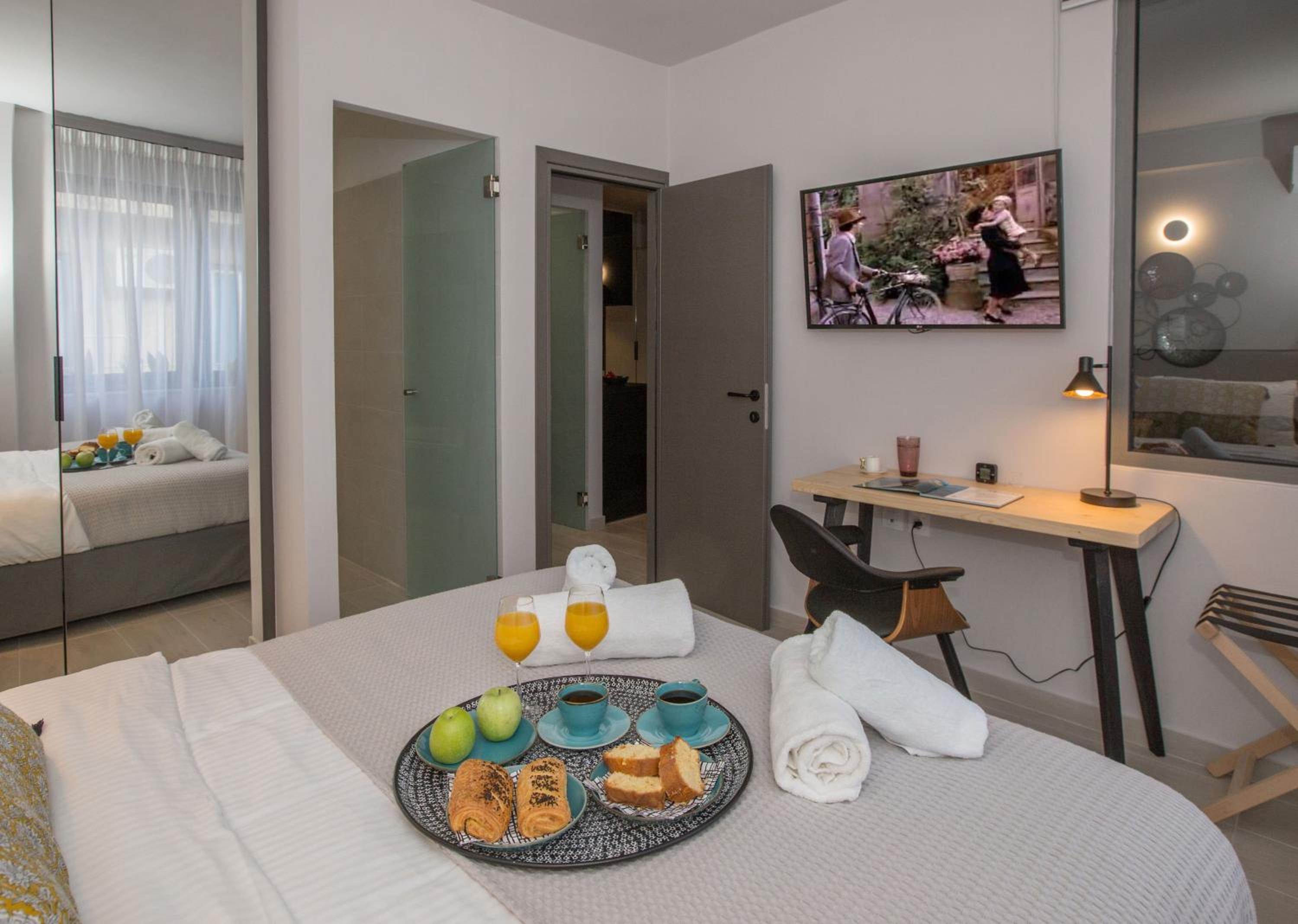 hotel room