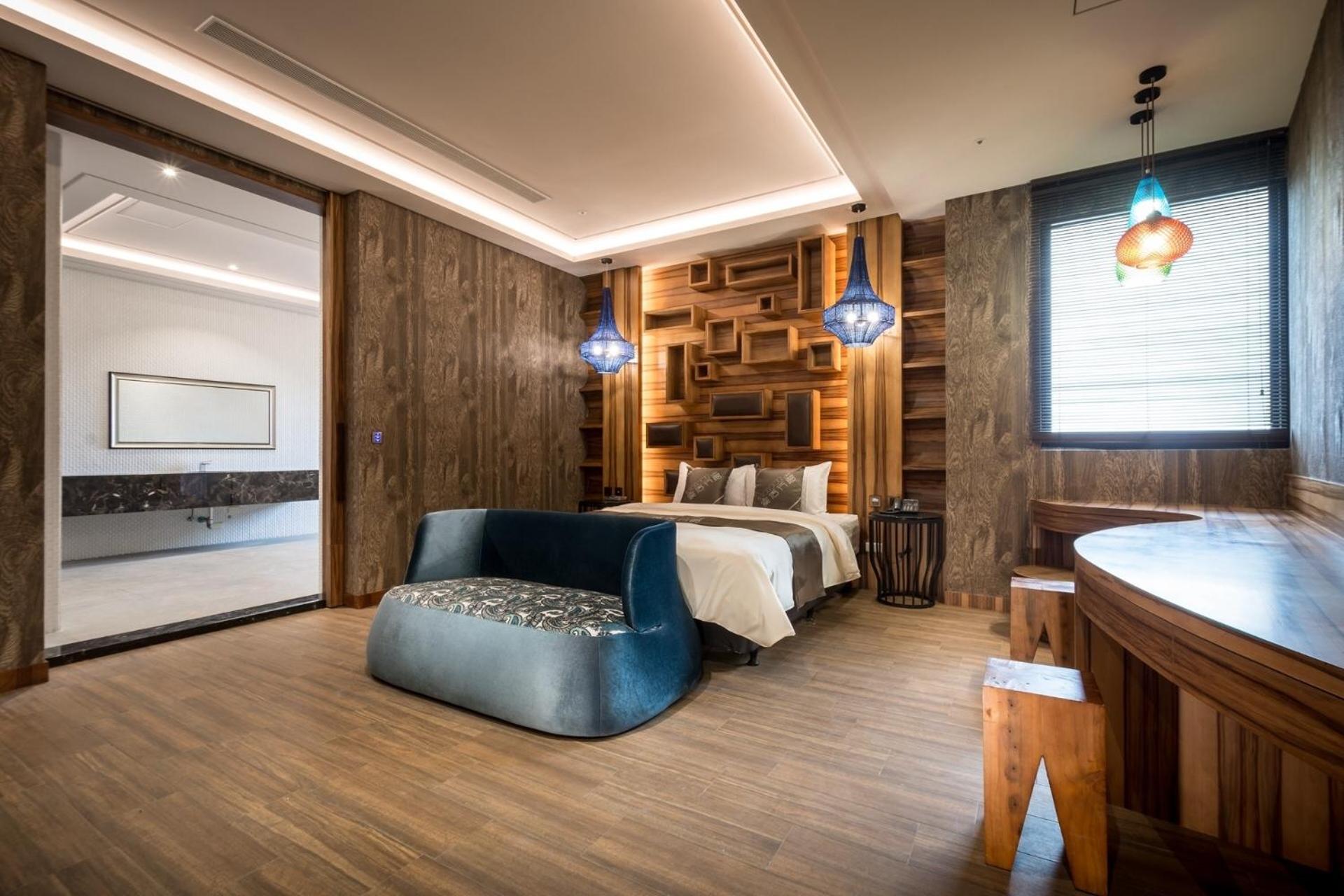 Icolour Villa Motel