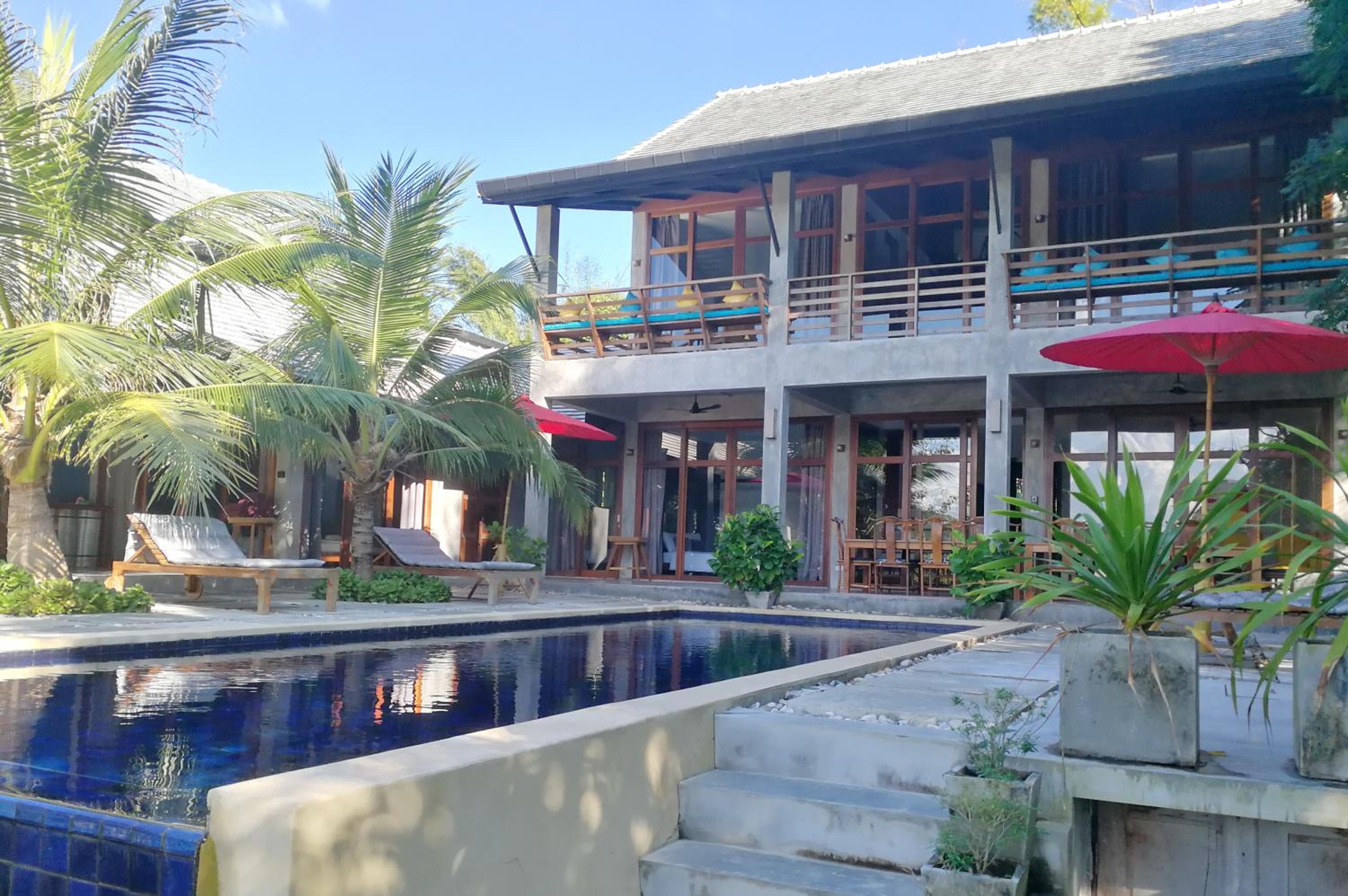 Ping Pool Villa 1 view 2