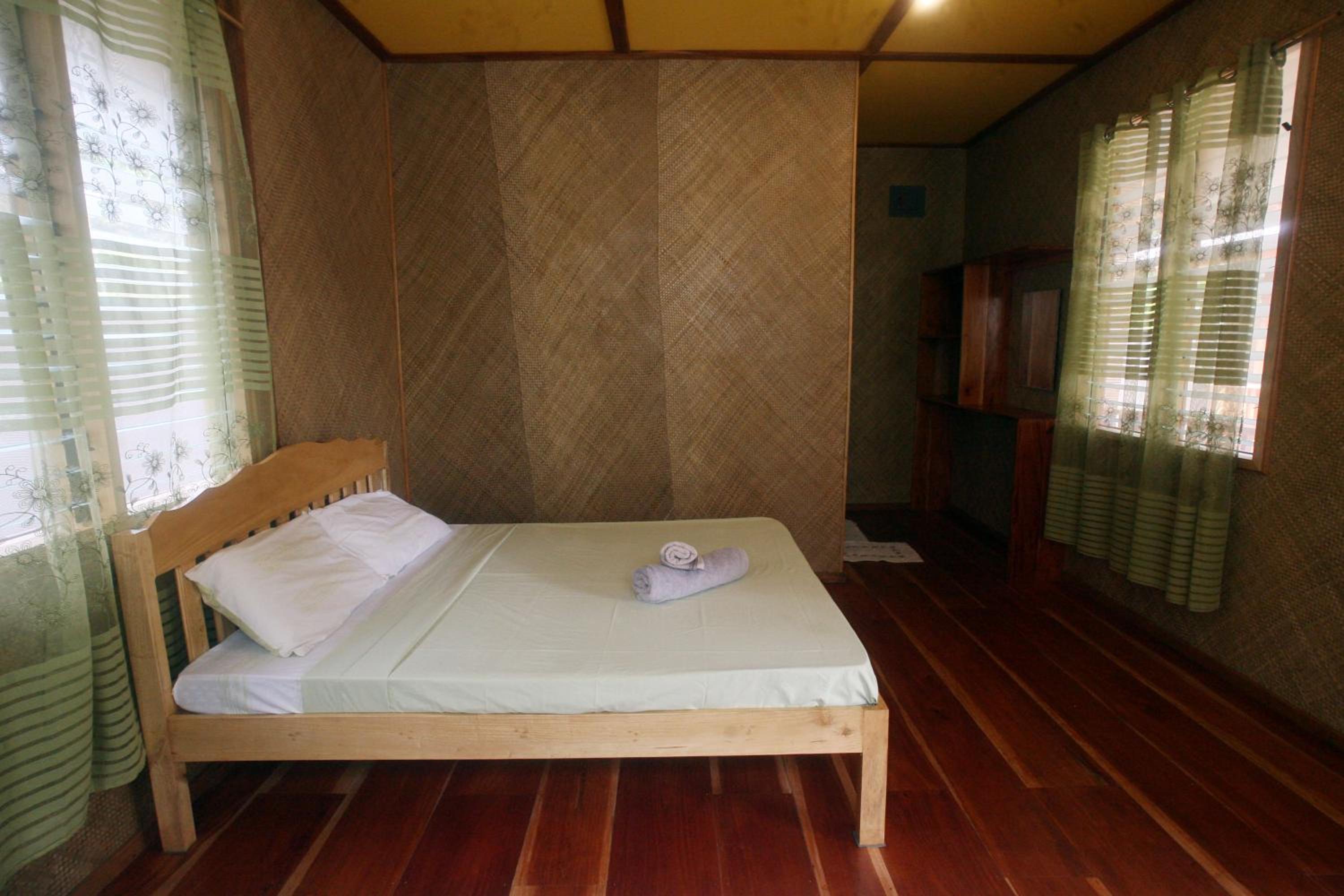 JJS BACKPACKERS VILLAGE