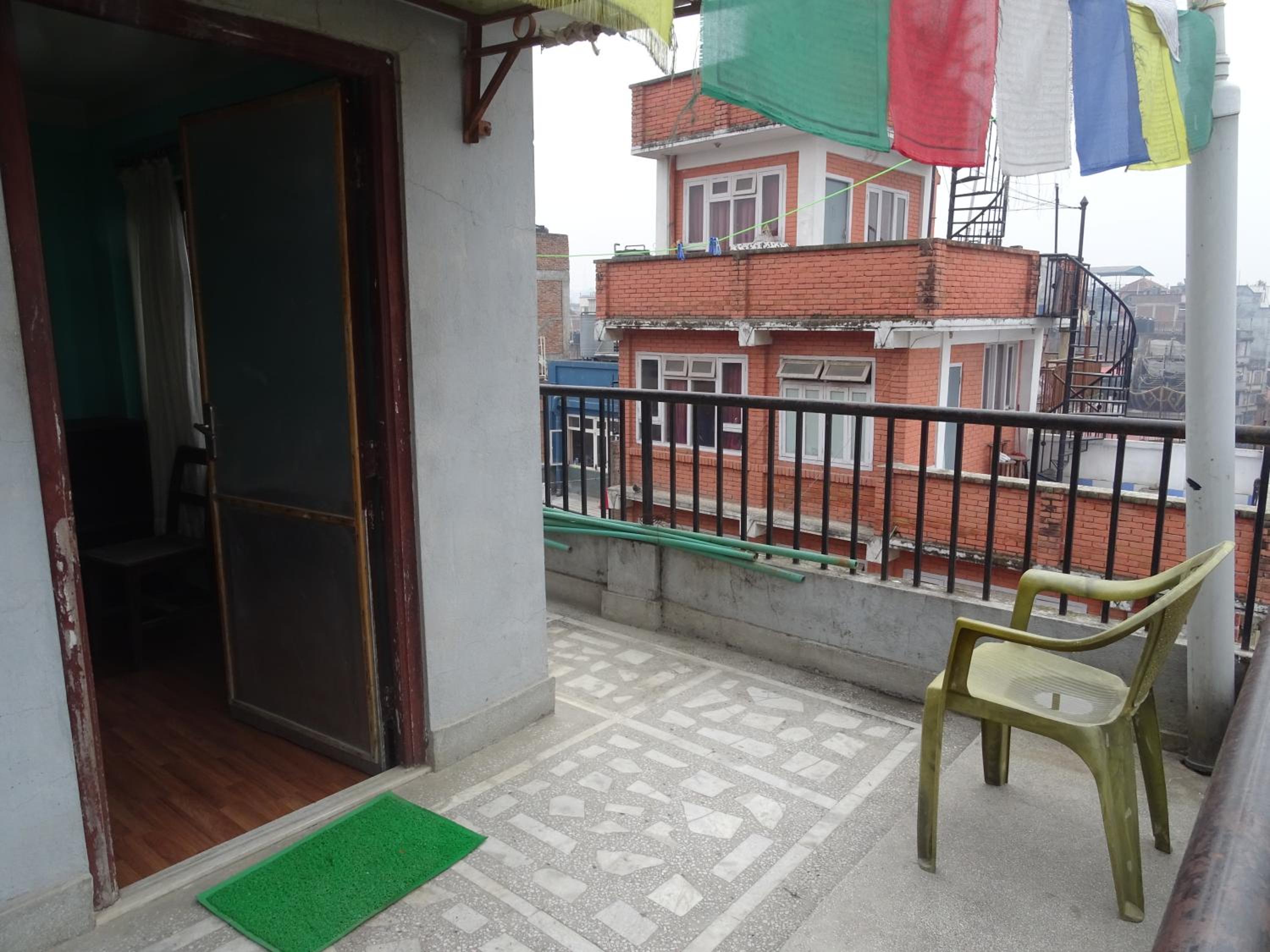 Photo 6