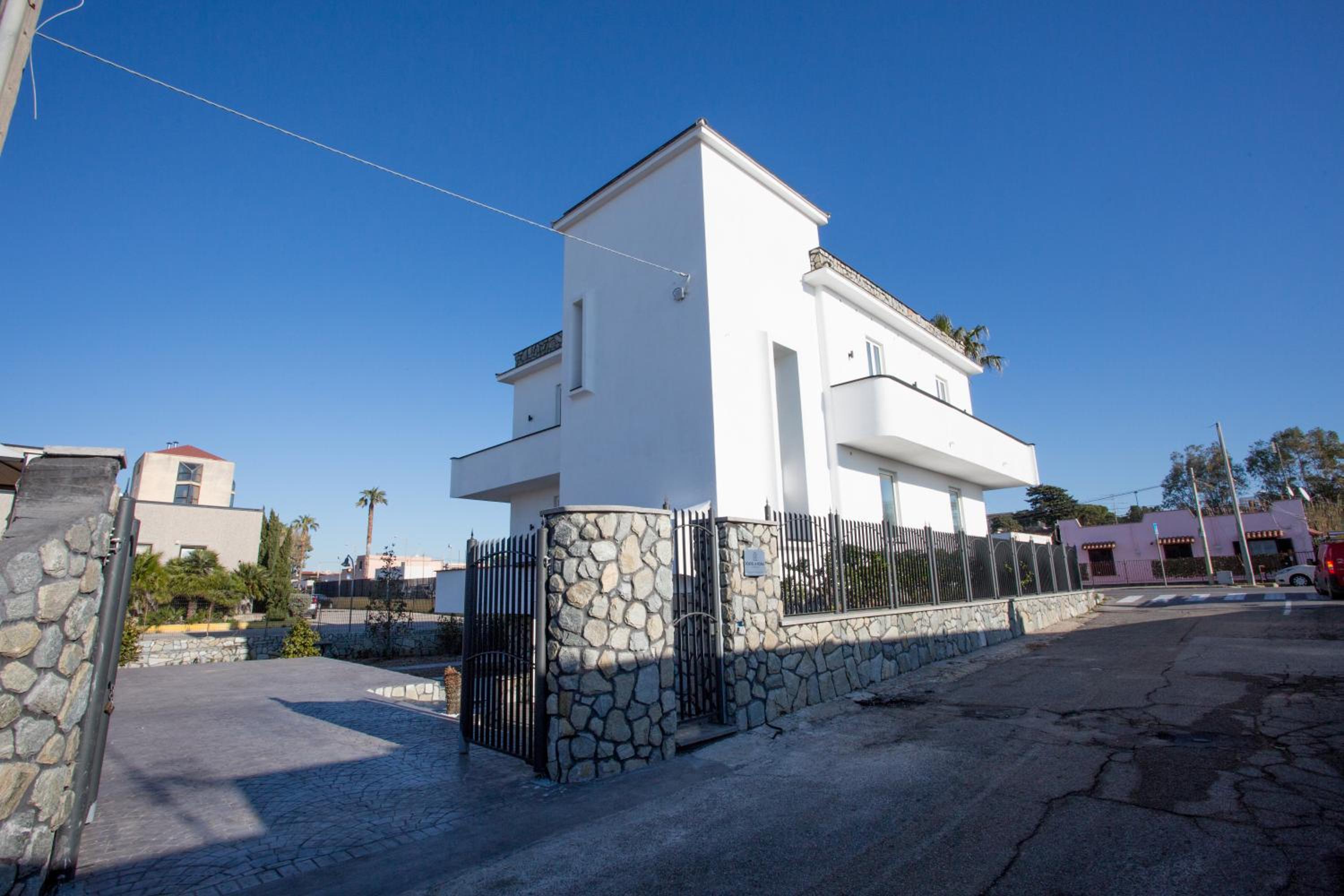 Guesthouse Porto di Roma view 2