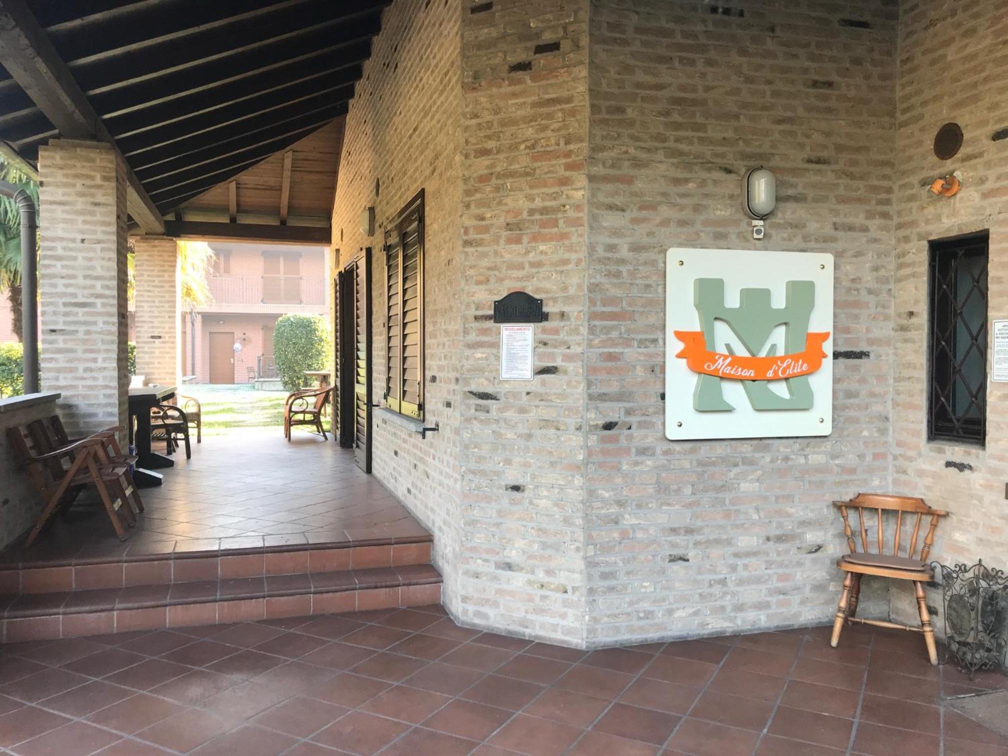 Maison d'Elite view 4