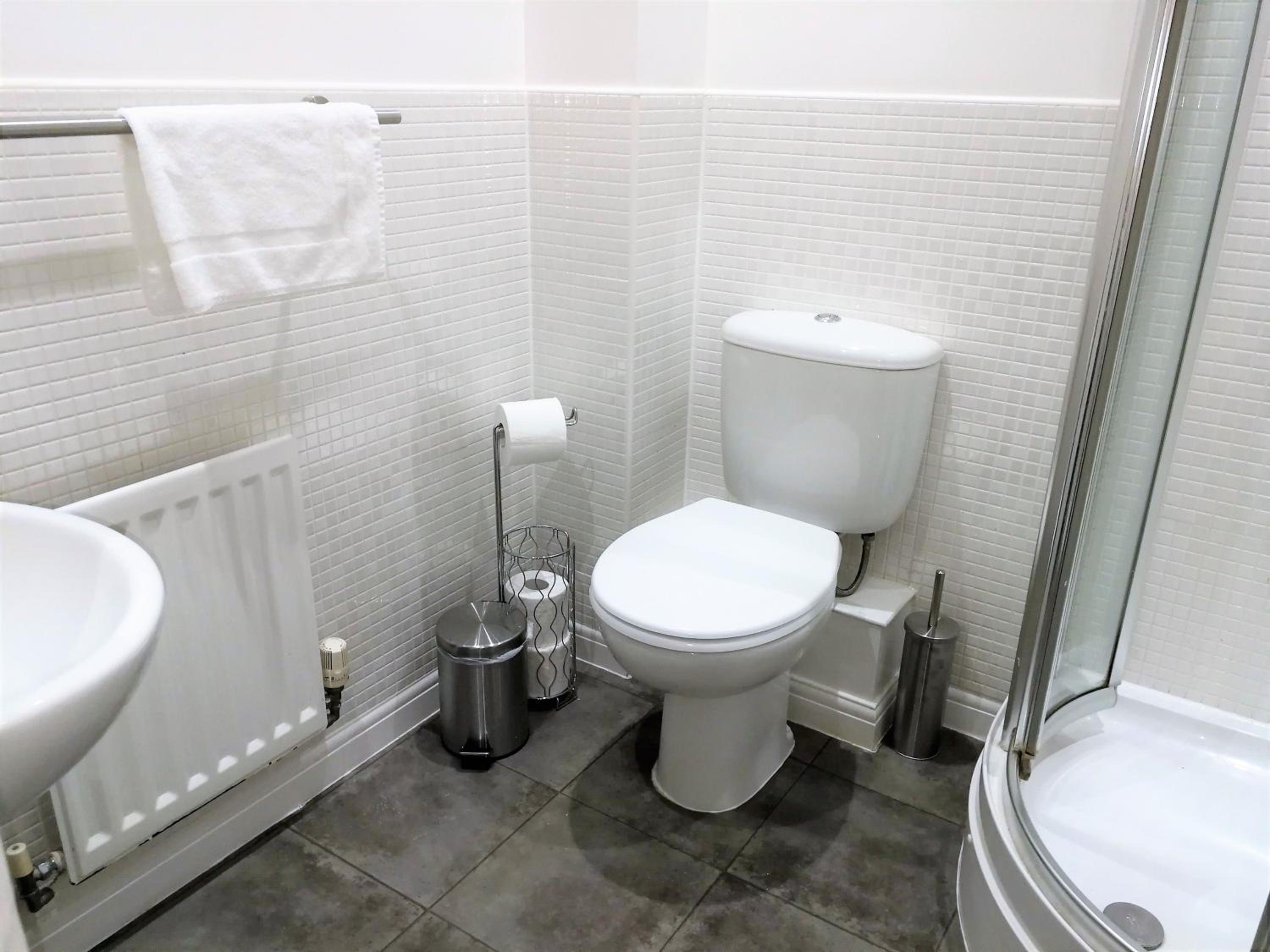 Comfortable and Welcoming Beatrix House by Cliftonvalley Apartments