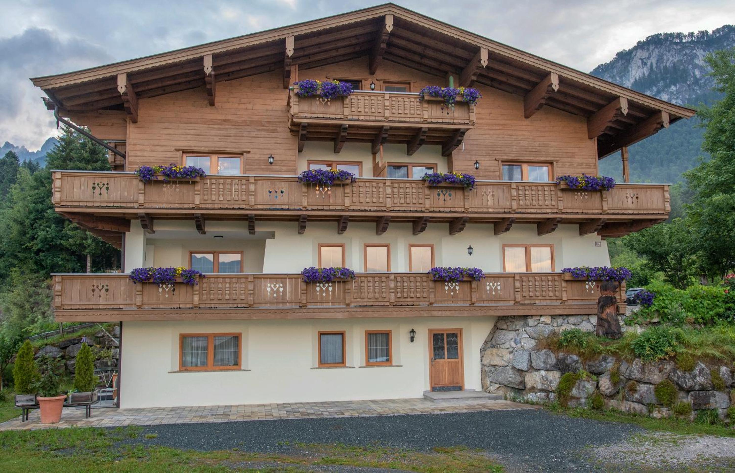 Ferienwohnung Hinterkaiser view 4