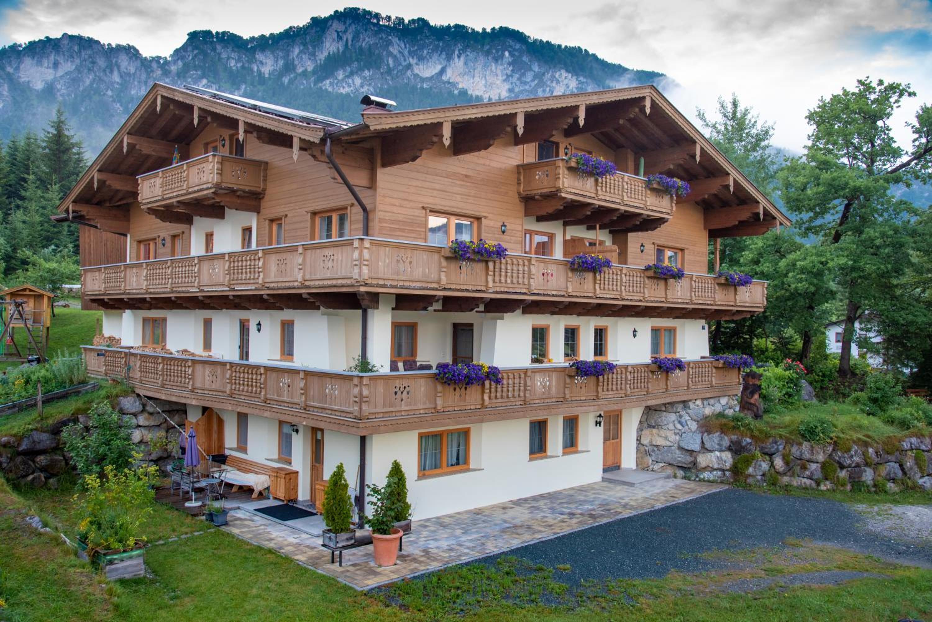 Ferienwohnung Hinterkaiser view 2