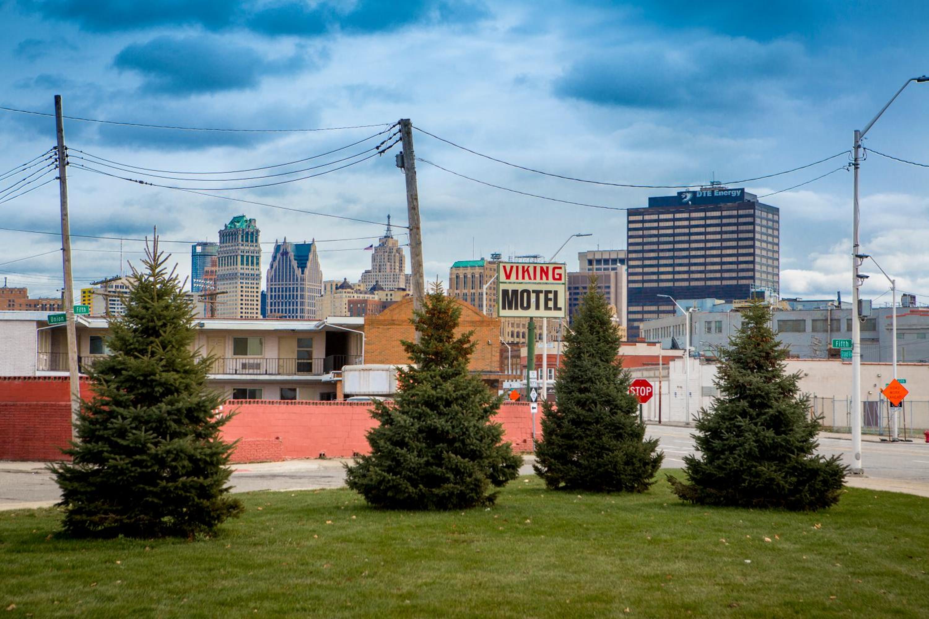 Viking Motel-Detroit view 2