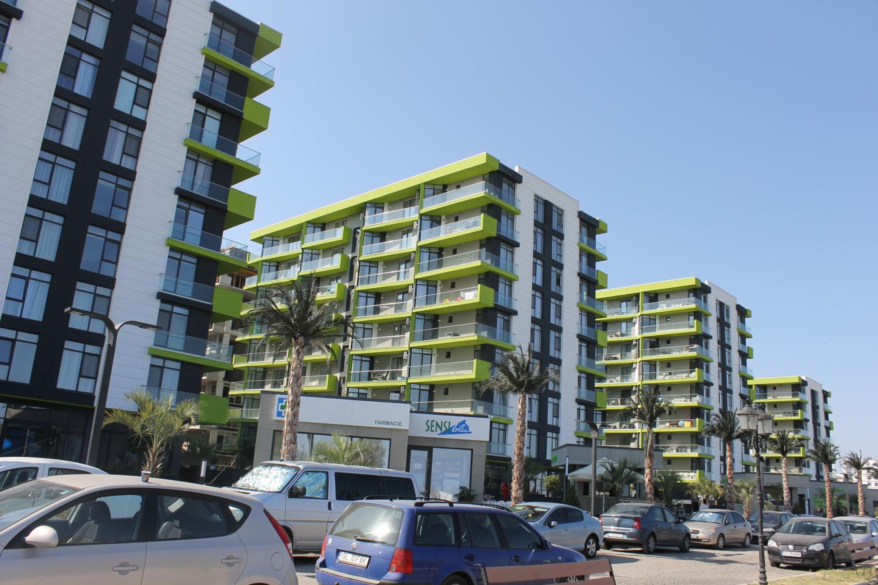 Hotel On Beach-Mamaia Residence - Image 1