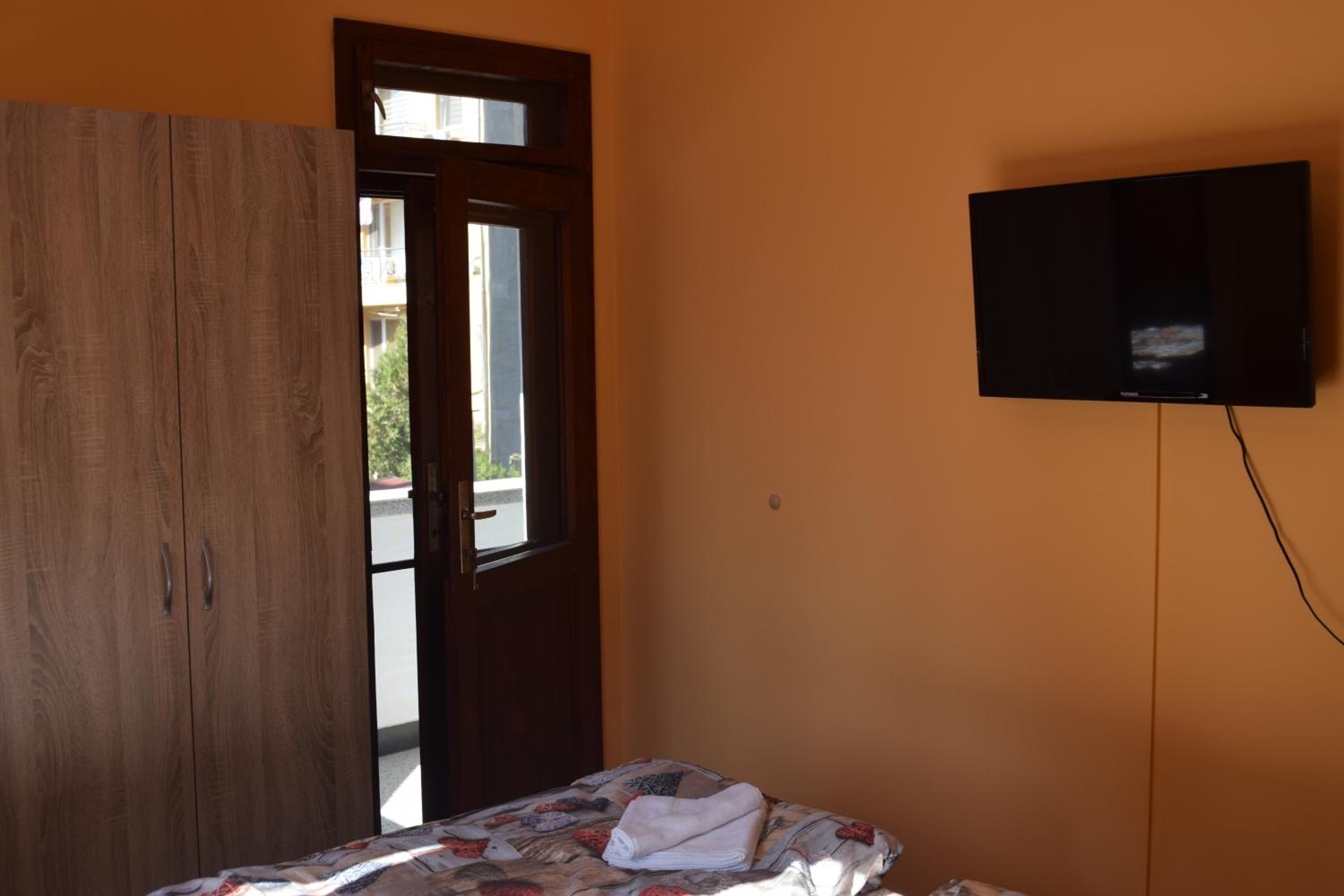 Vesi's Rooms