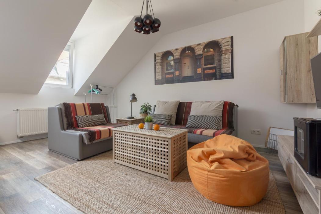 Apartment Lona view 2