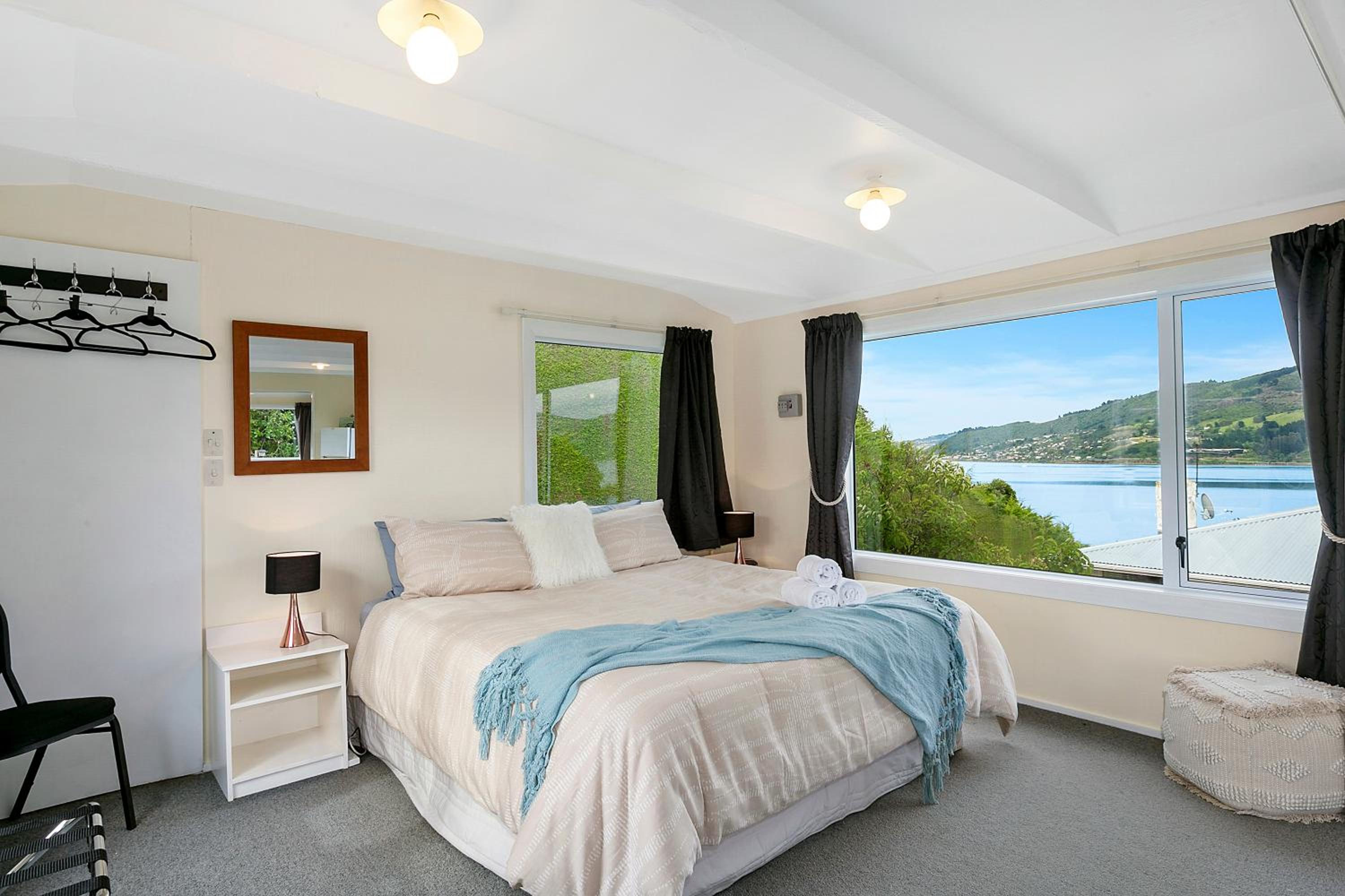 Macbay Retreat - Macandrew Bay Holiday Home view 4