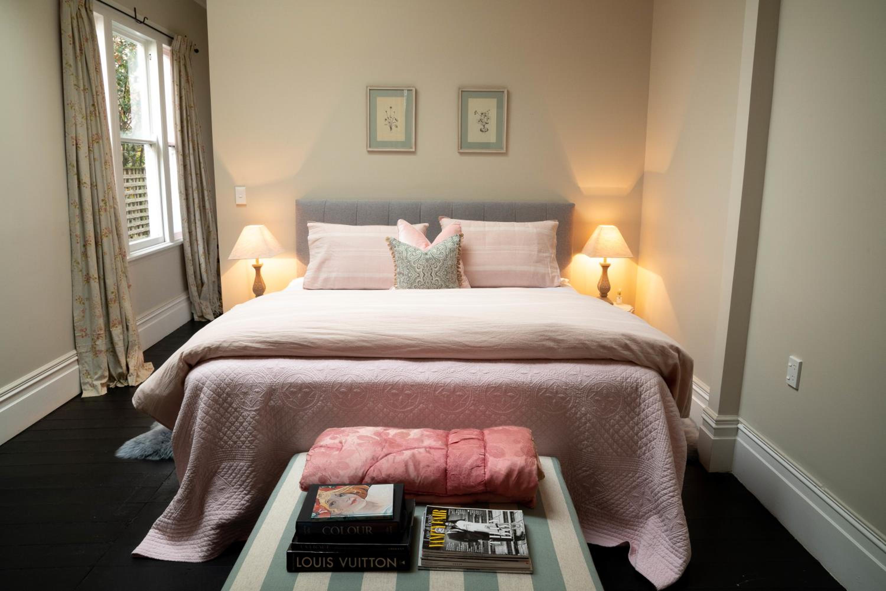 Villa Akaroa - Akaroa Pet Friendly Holiday Home view 4