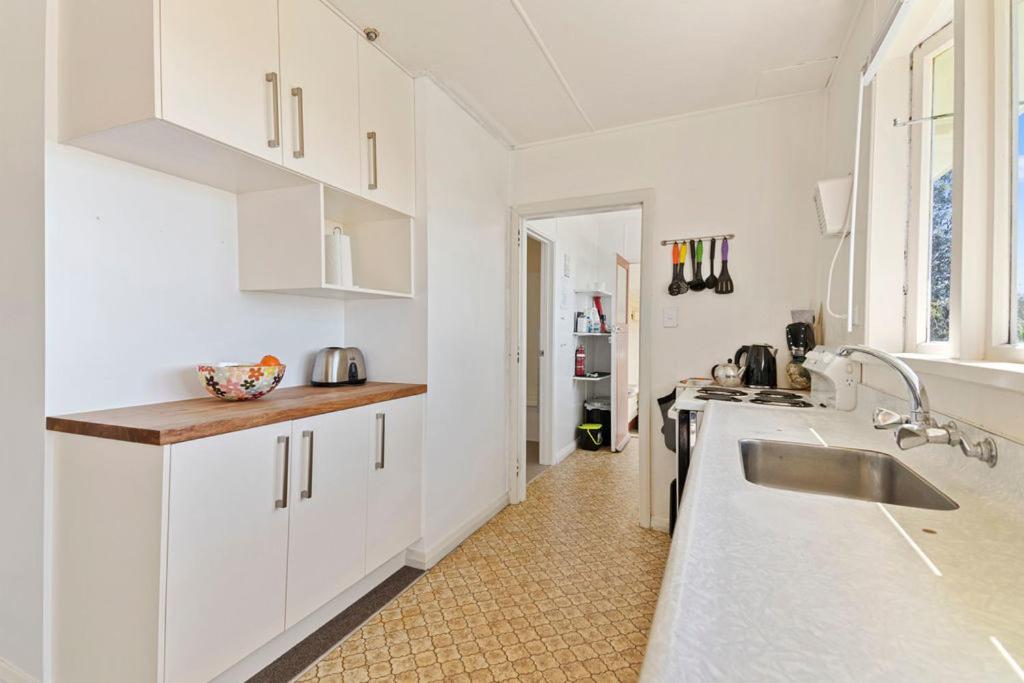 Pakawau Beach House - Golden Bay Holiday Home view 2
