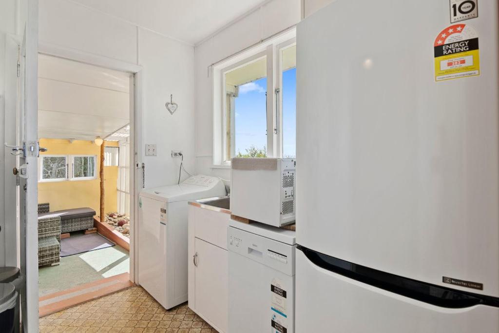 Pakawau Beach House - Golden Bay Holiday Home view 3