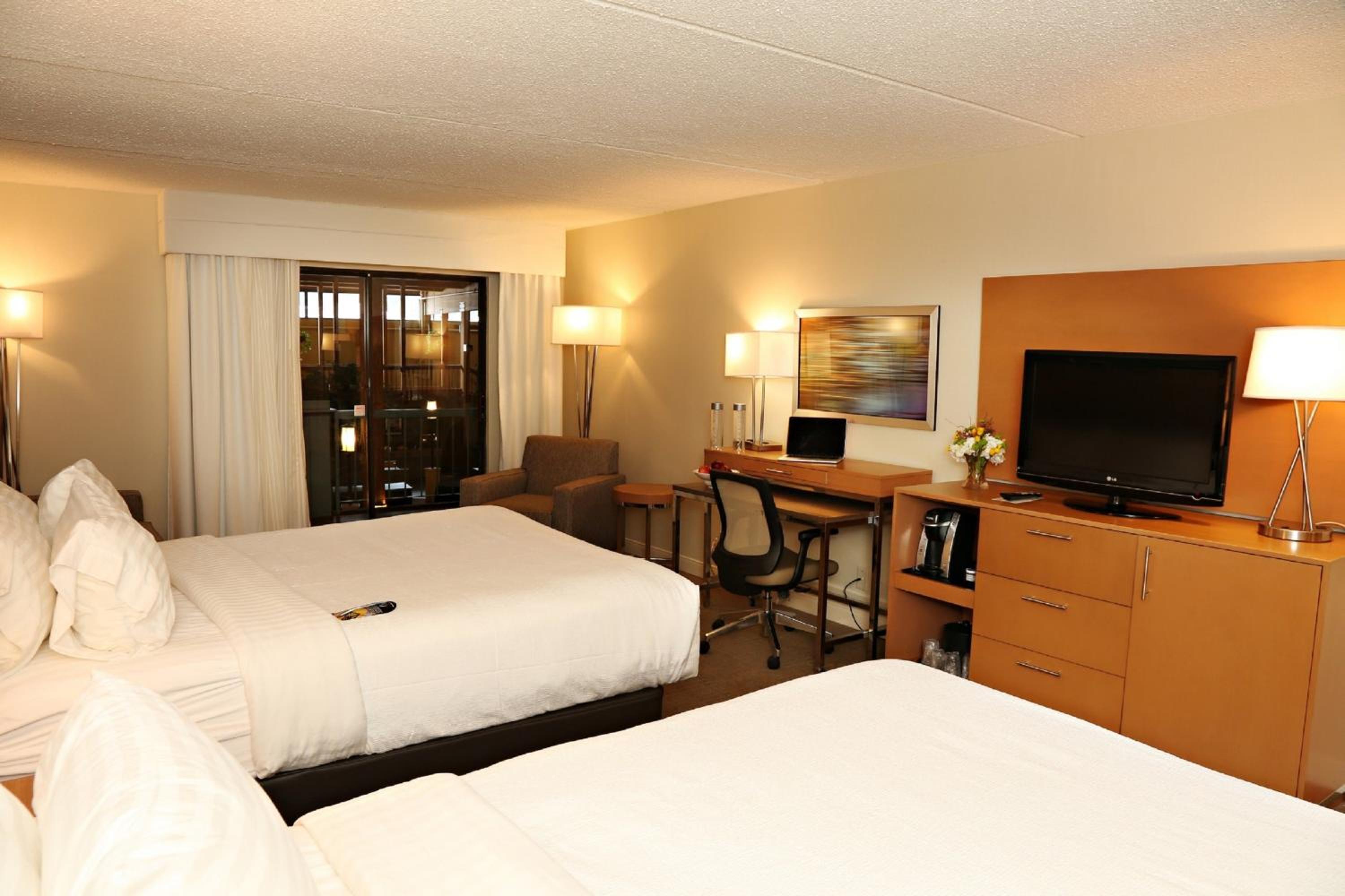 Mansfield Vacations - enVision Hotel  Conference Center Mansfield-Foxboro - Property Image 26