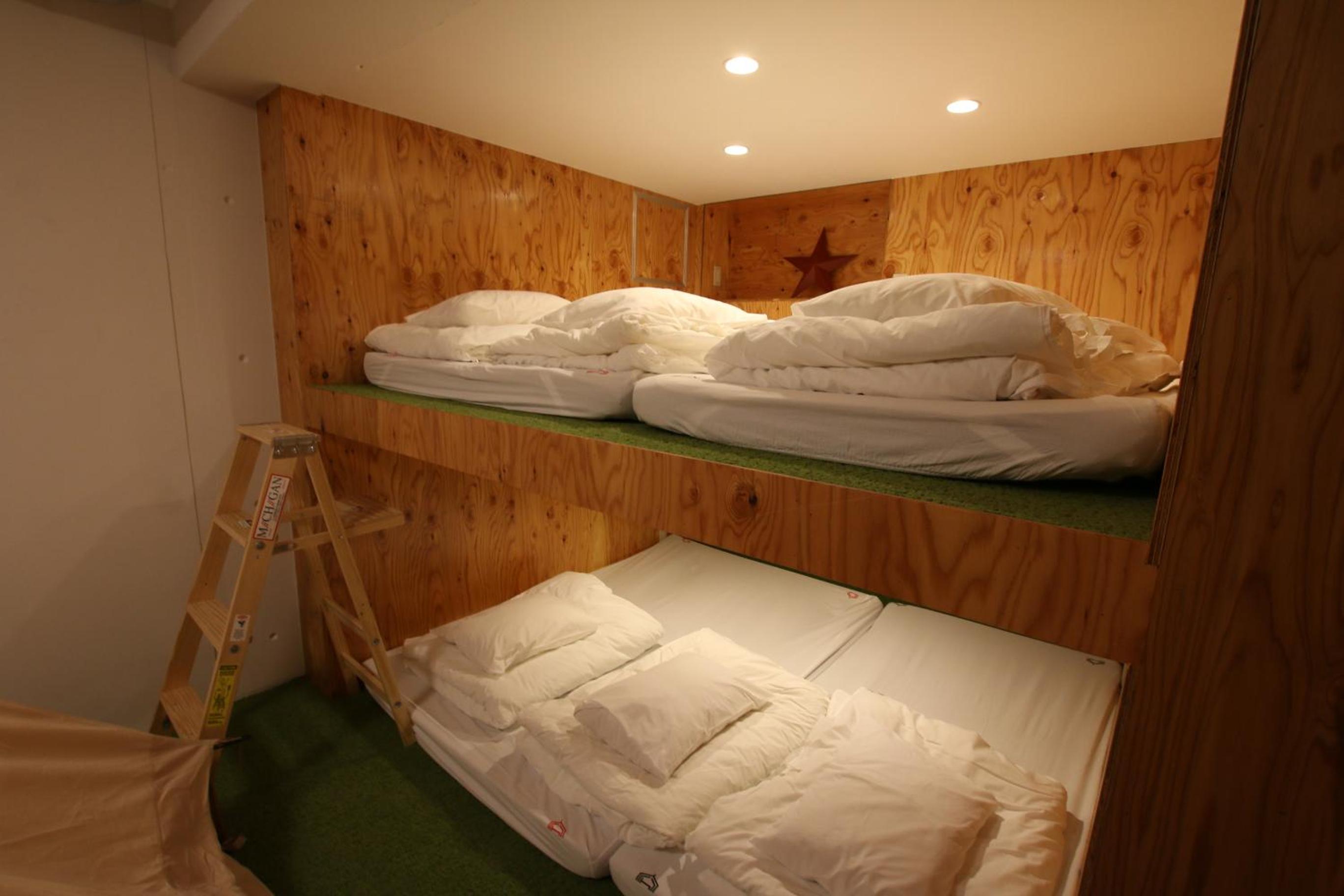 365BASE outdoor hostel