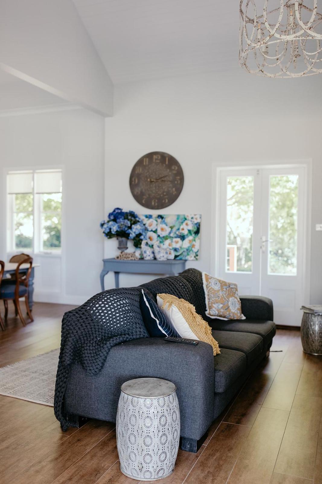 One Bedroom Cottage with Shared Pool