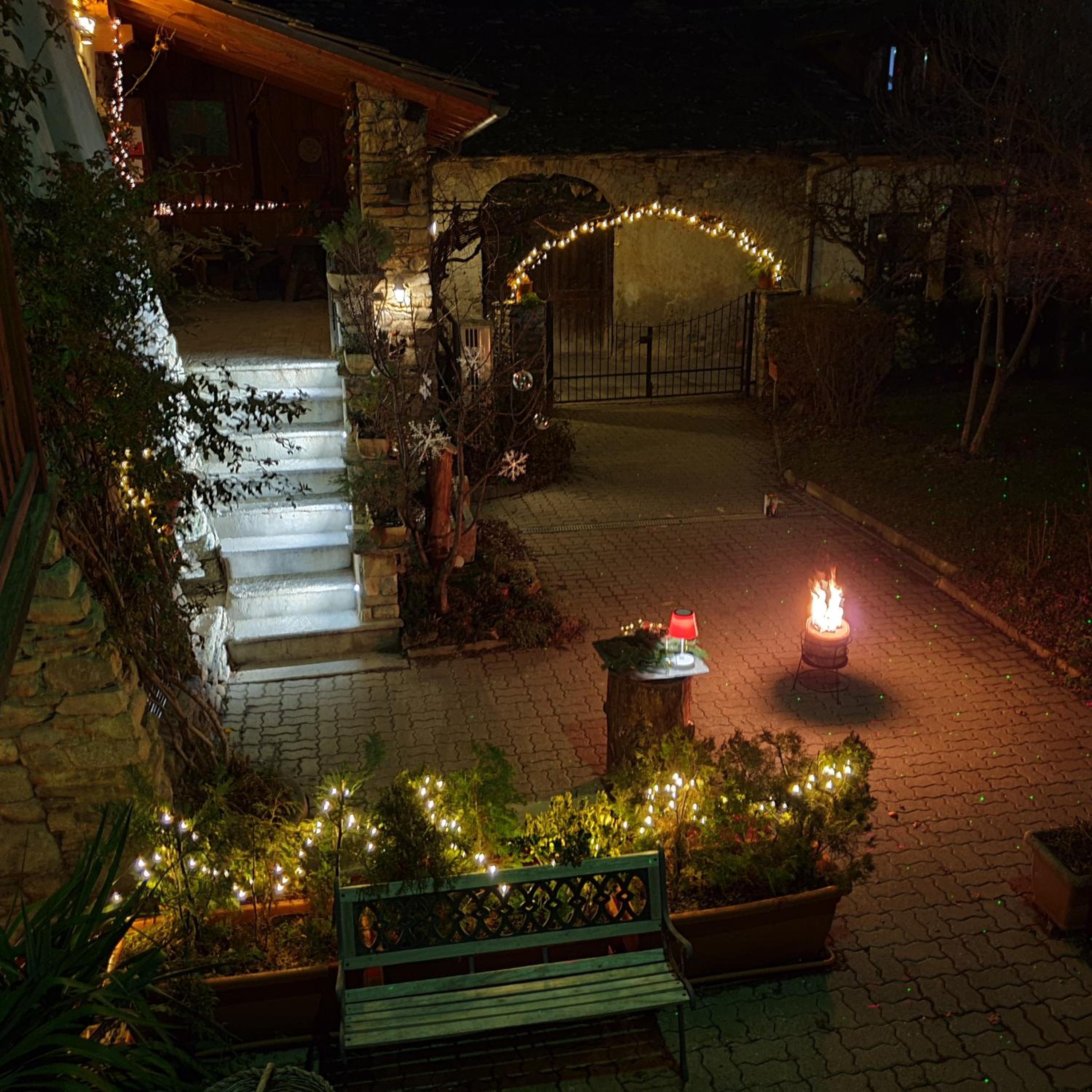 Photo 10