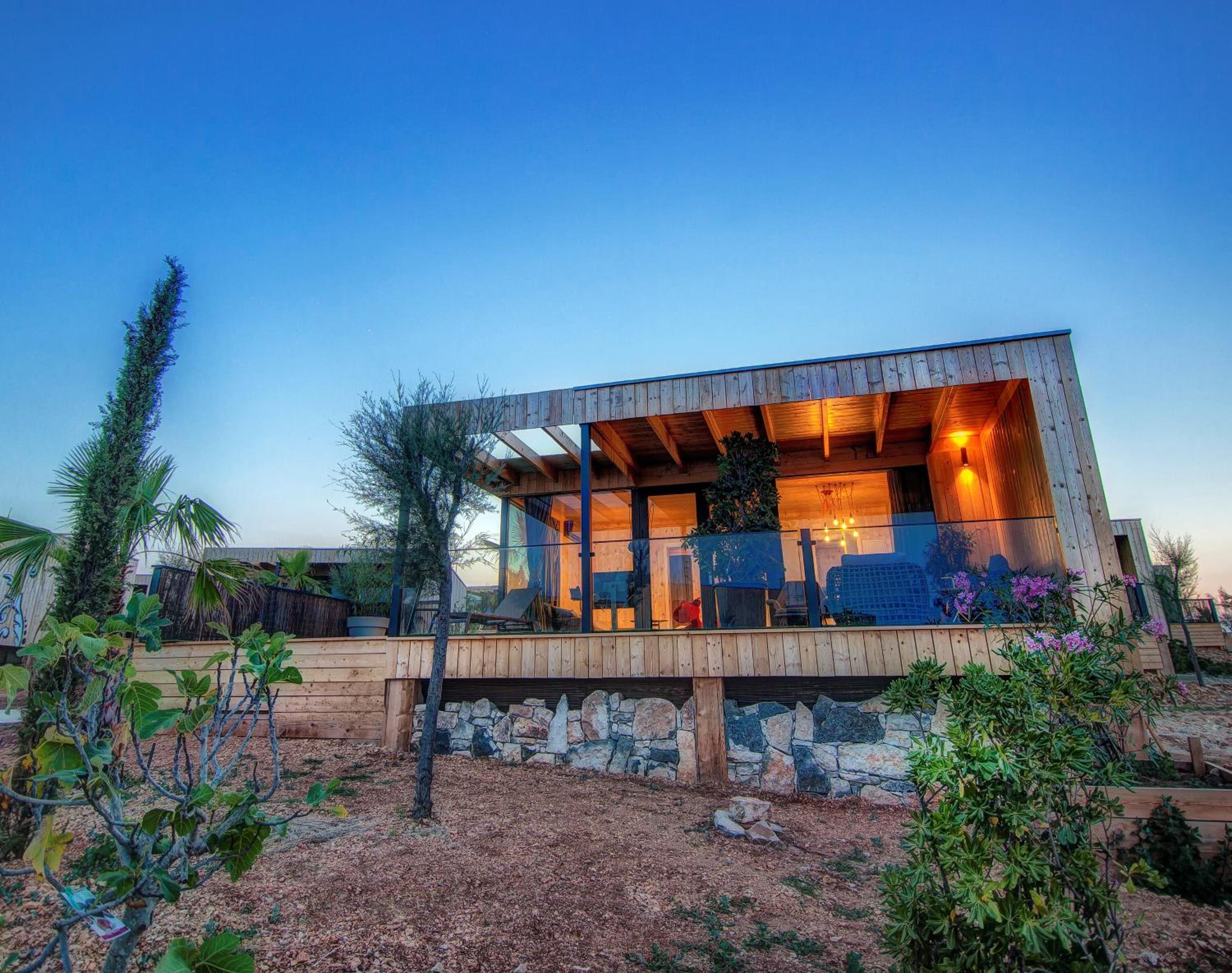 Noa Glamping Resort
