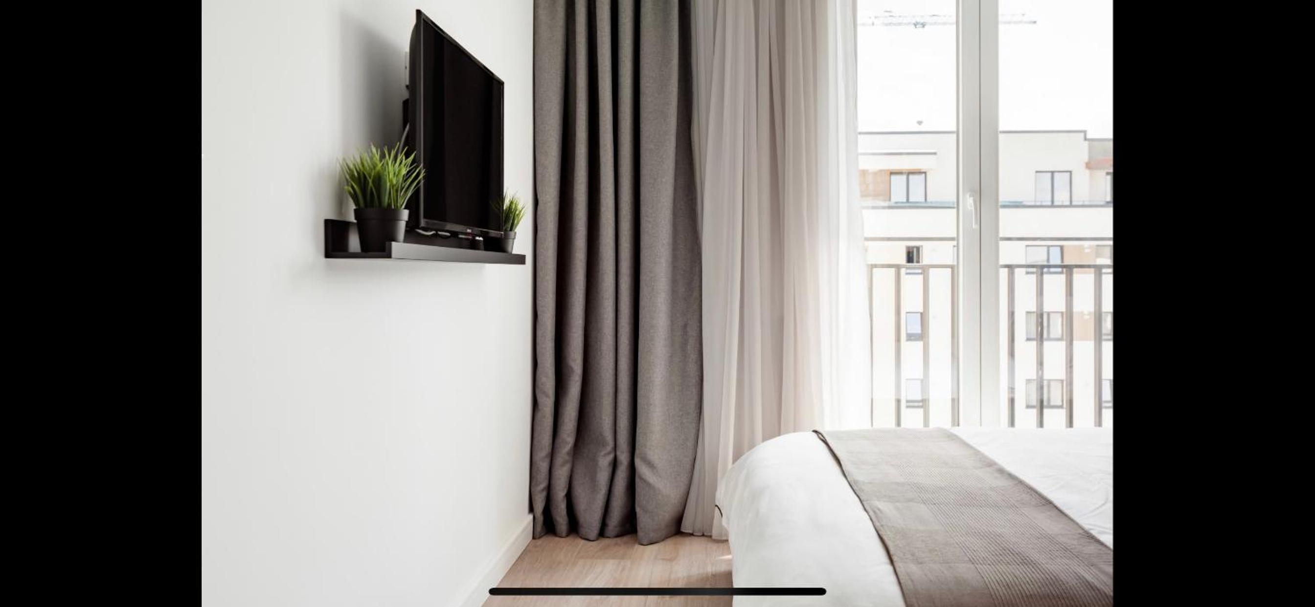 Modern Studio Coresi view 5