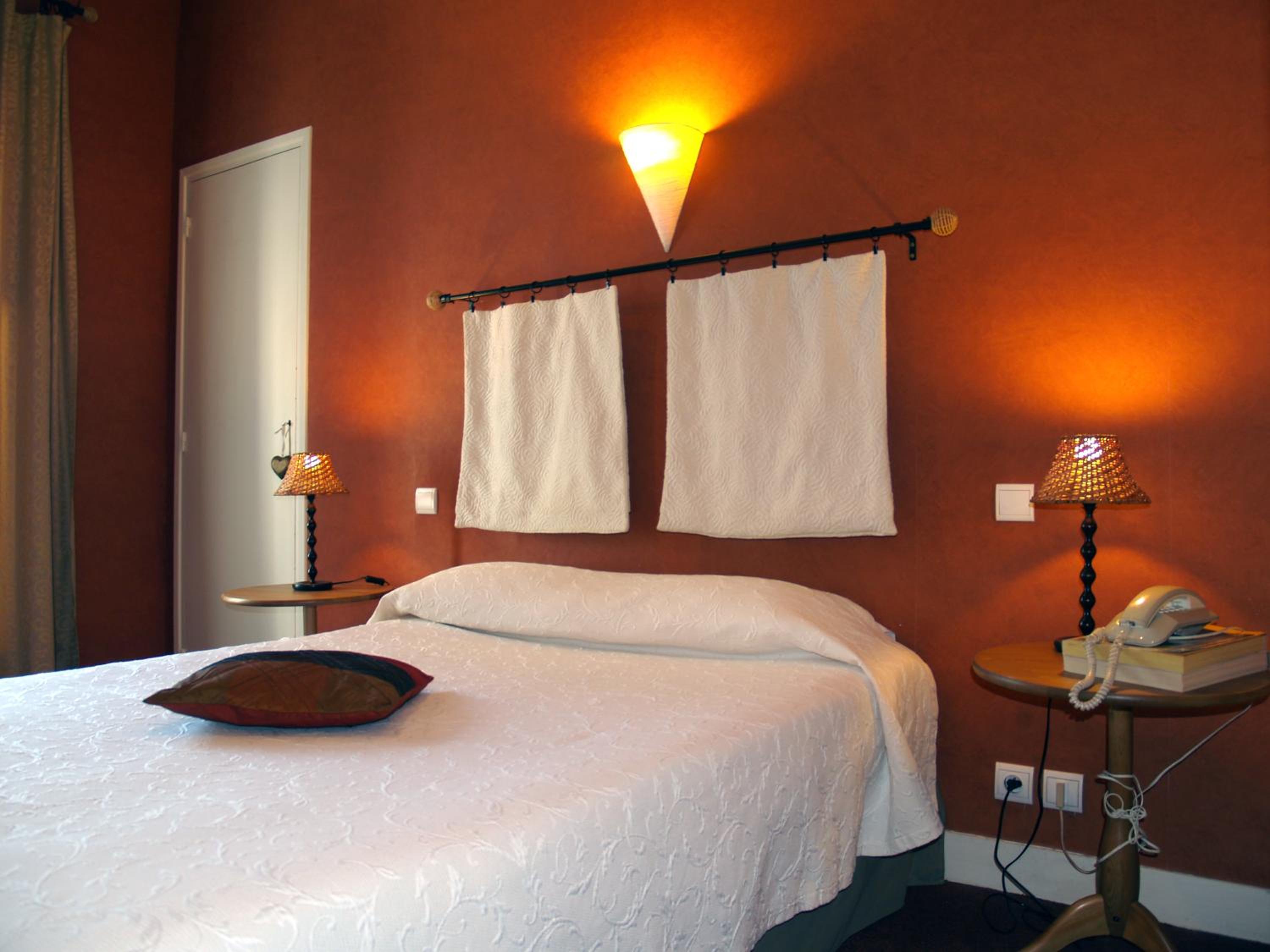 Pau Vacations - Hotel Central - Property Image 10