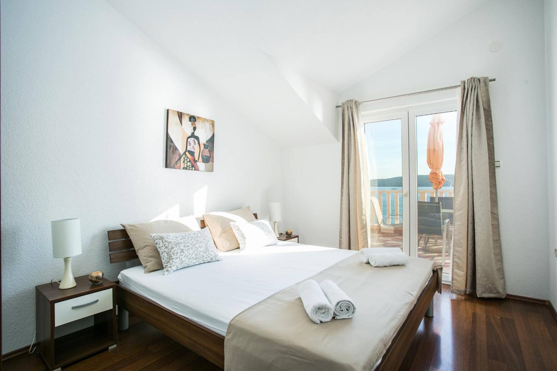 Kaja - right next to the beach