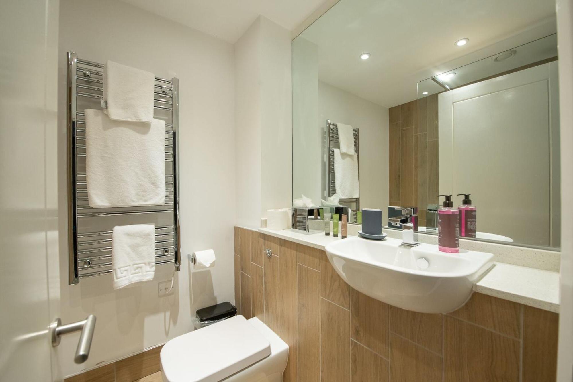 Alison Court - Urban Apartments view 5