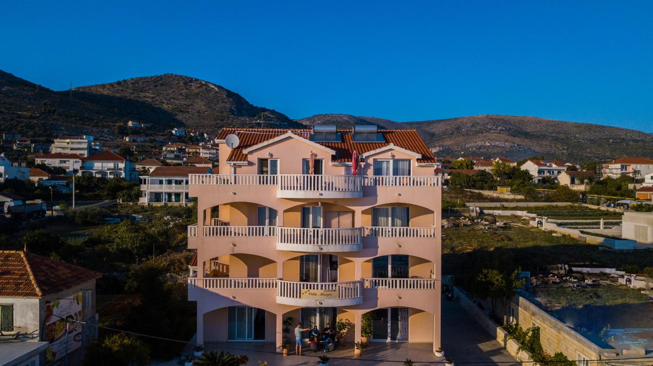 Kaja - right next to the beach