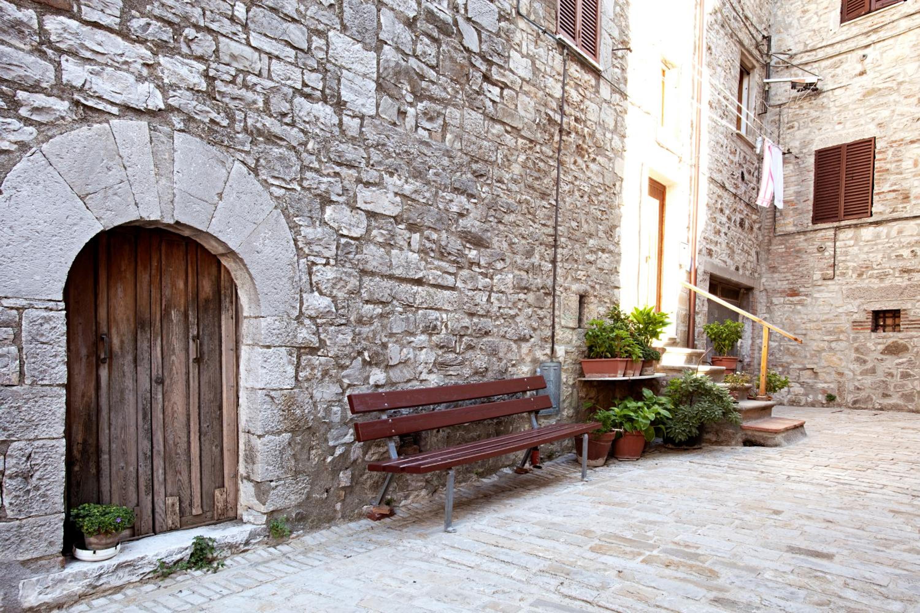 Castello Izzalini Todi Resort