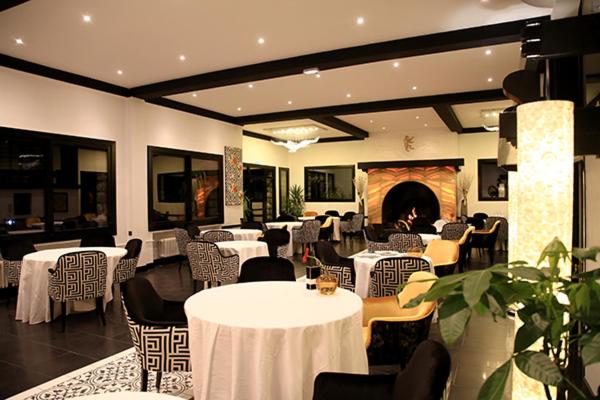 restaurant