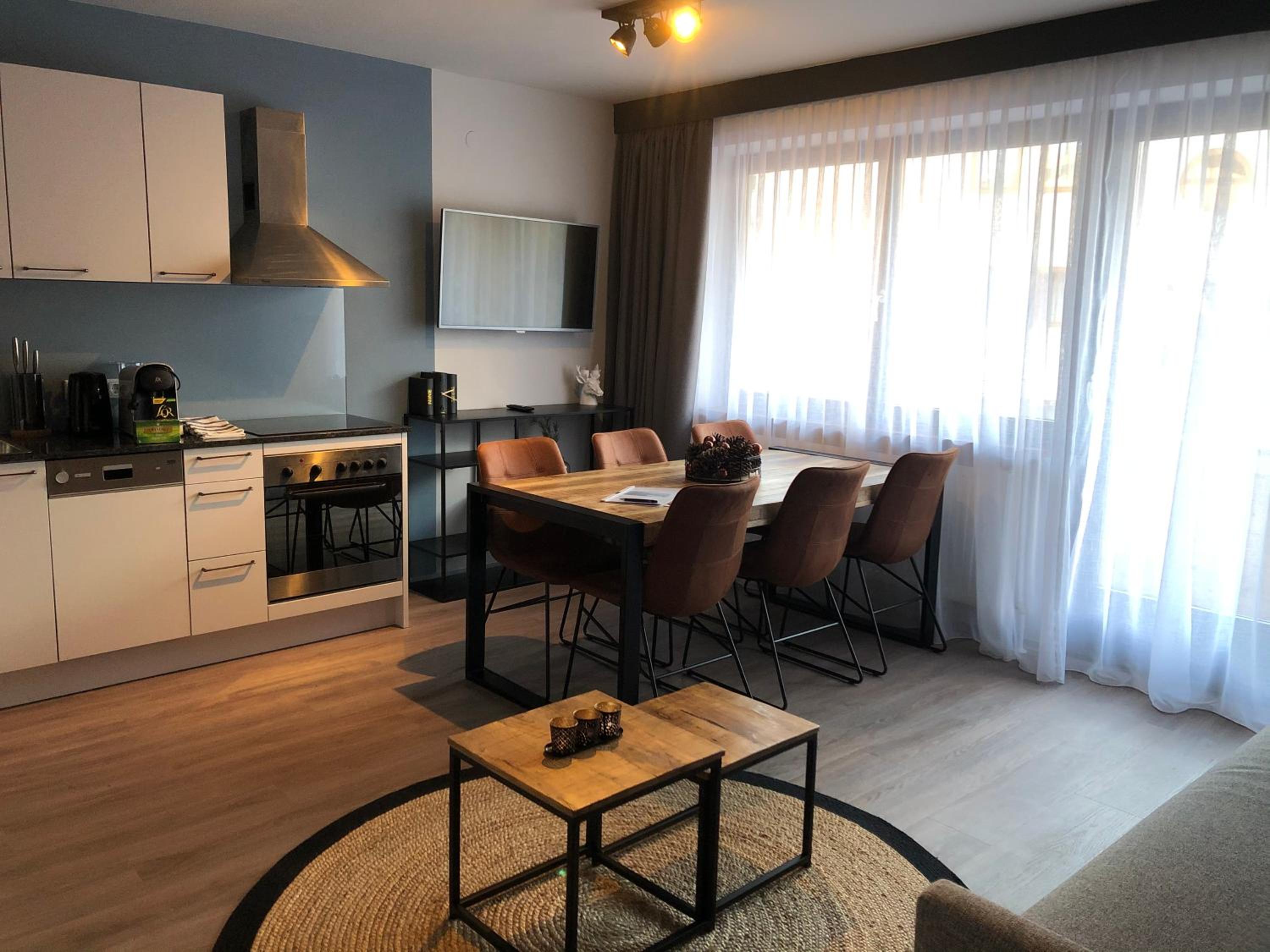 Dahoam by Sarina - Village Appartements incl Zell am See - Kaprun Summercard view 2