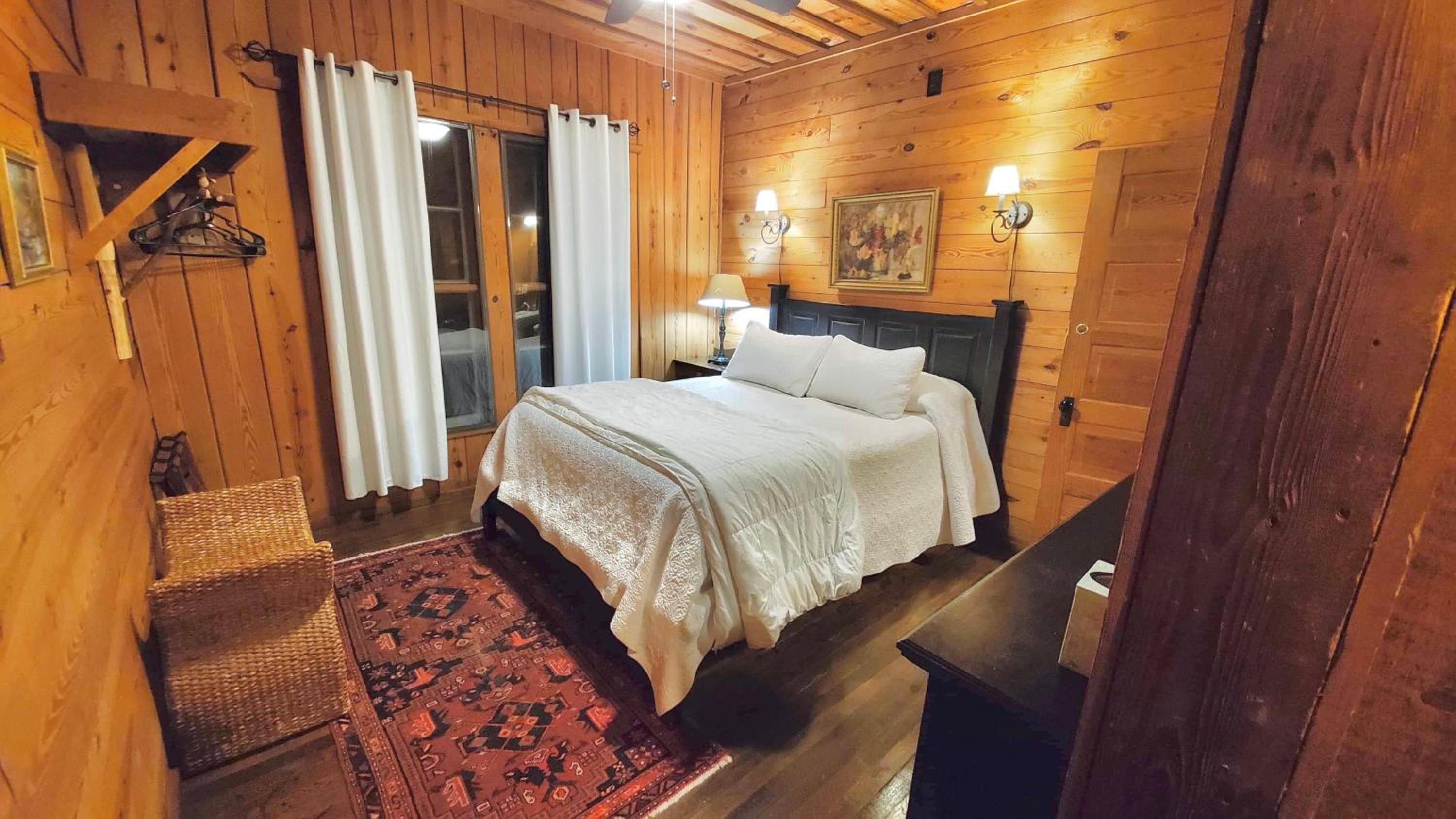 Lake Rabun Hotel