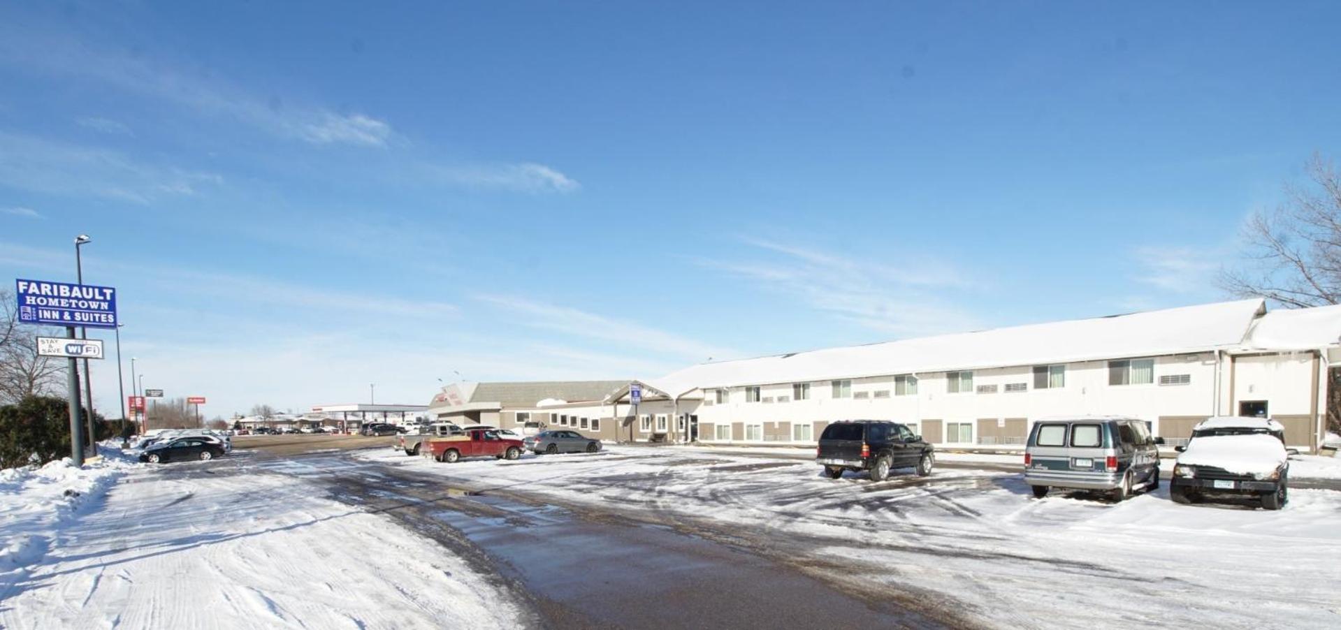 Faribault Hometown Inn & Suites