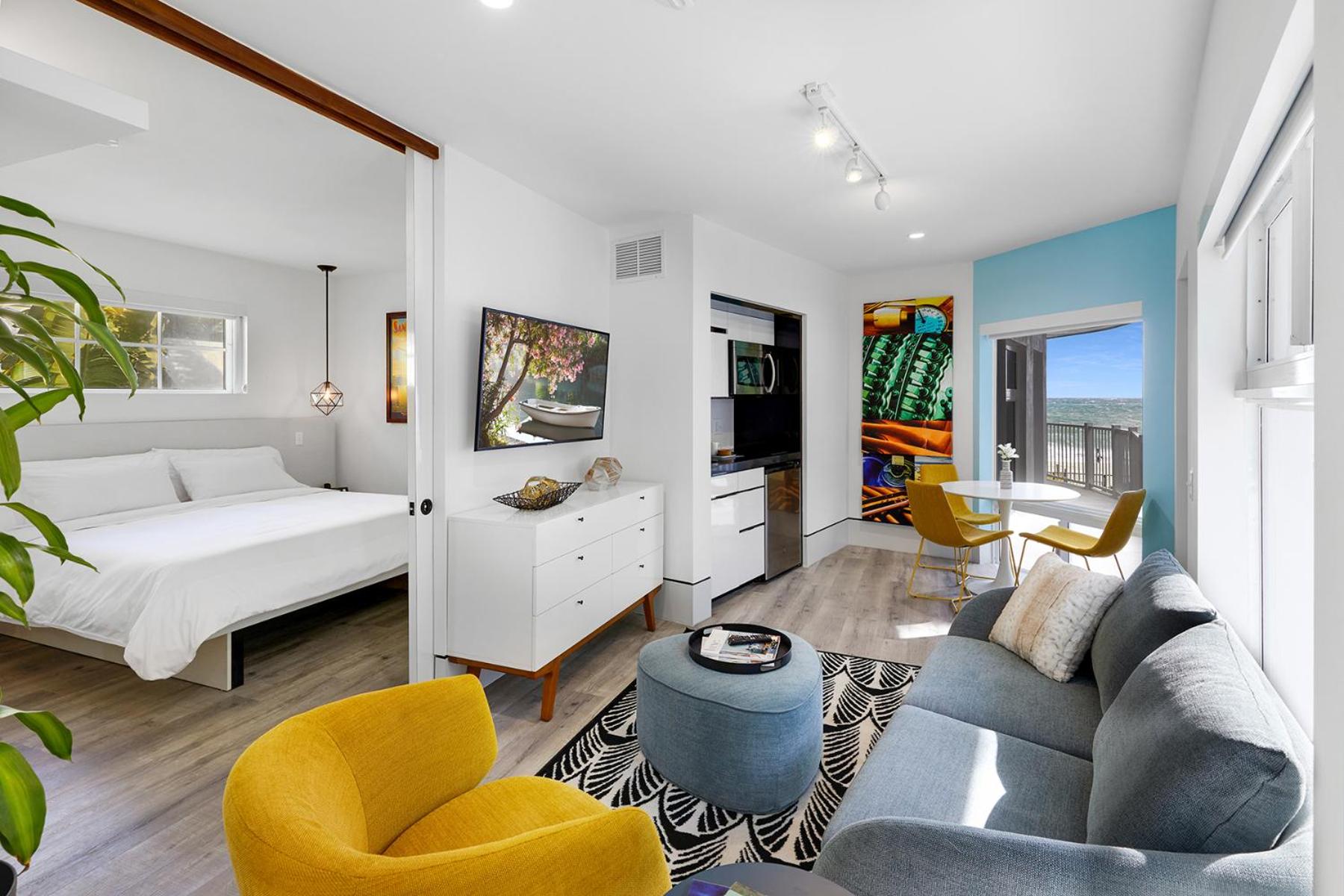 Fort Lauderdale Vacations - Ocean Treasure Beachside Suites - Property Image 2