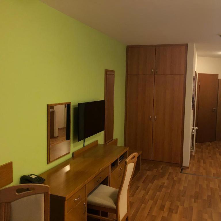 Photo 28