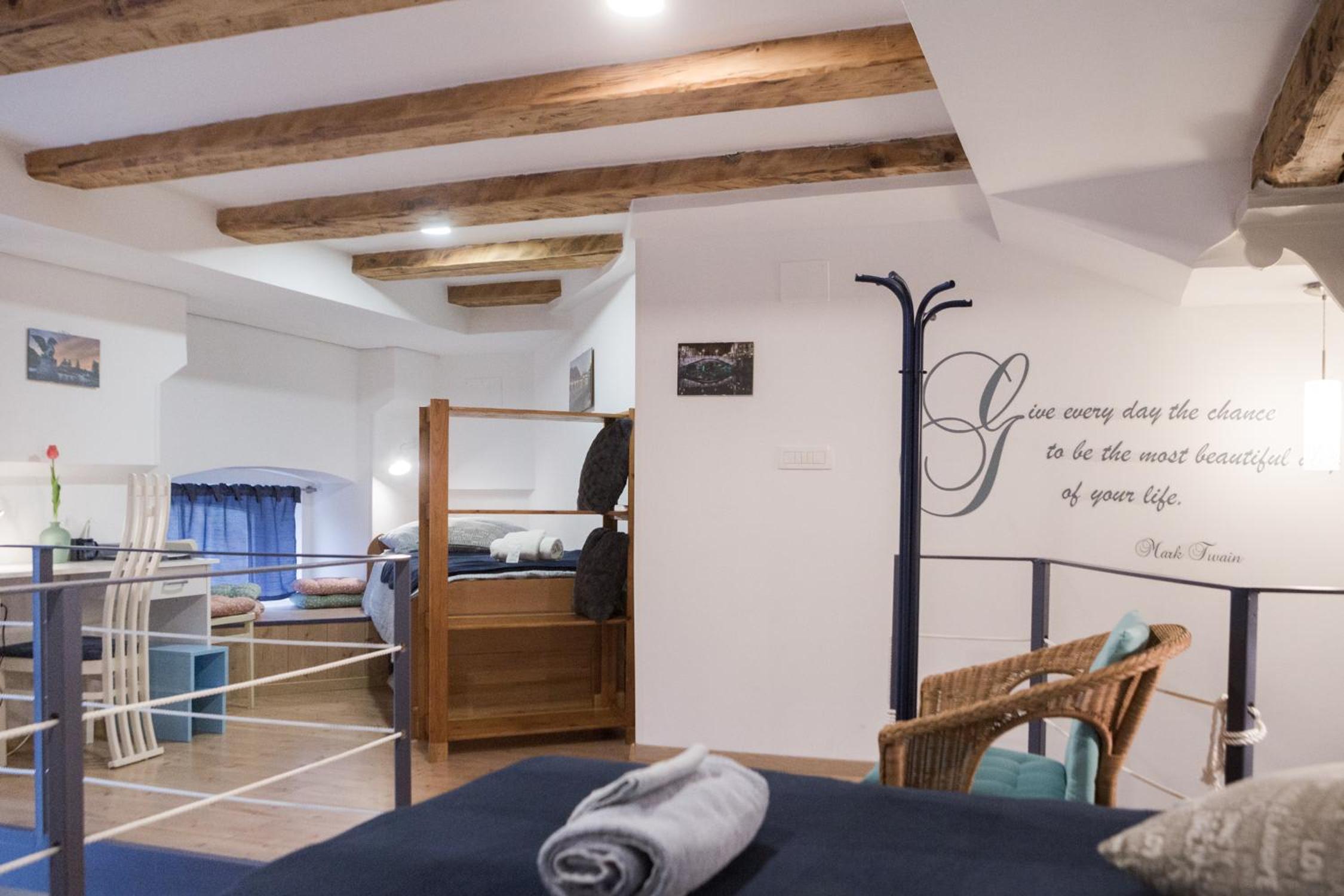 Stylish Apartment with Castle View & Free Parking view 4