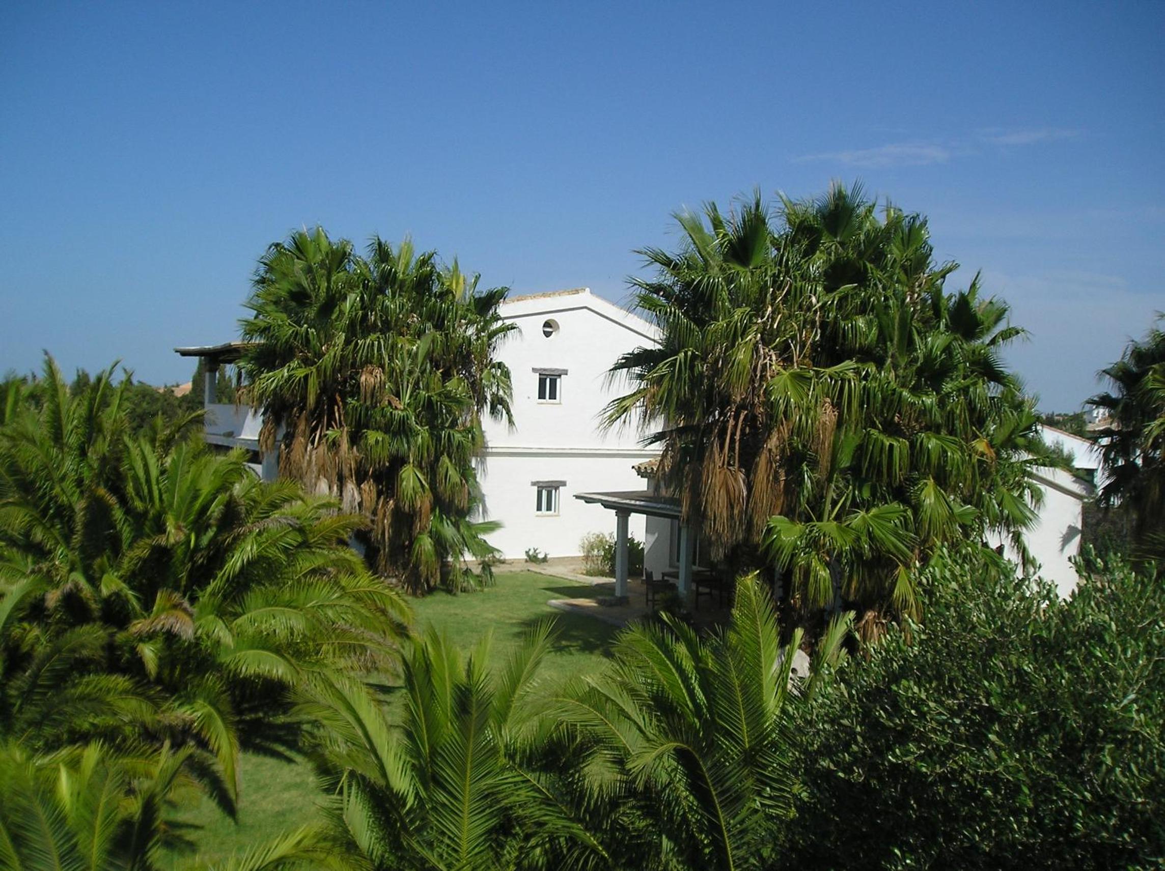 El Olivar de Roche Viejo view 2