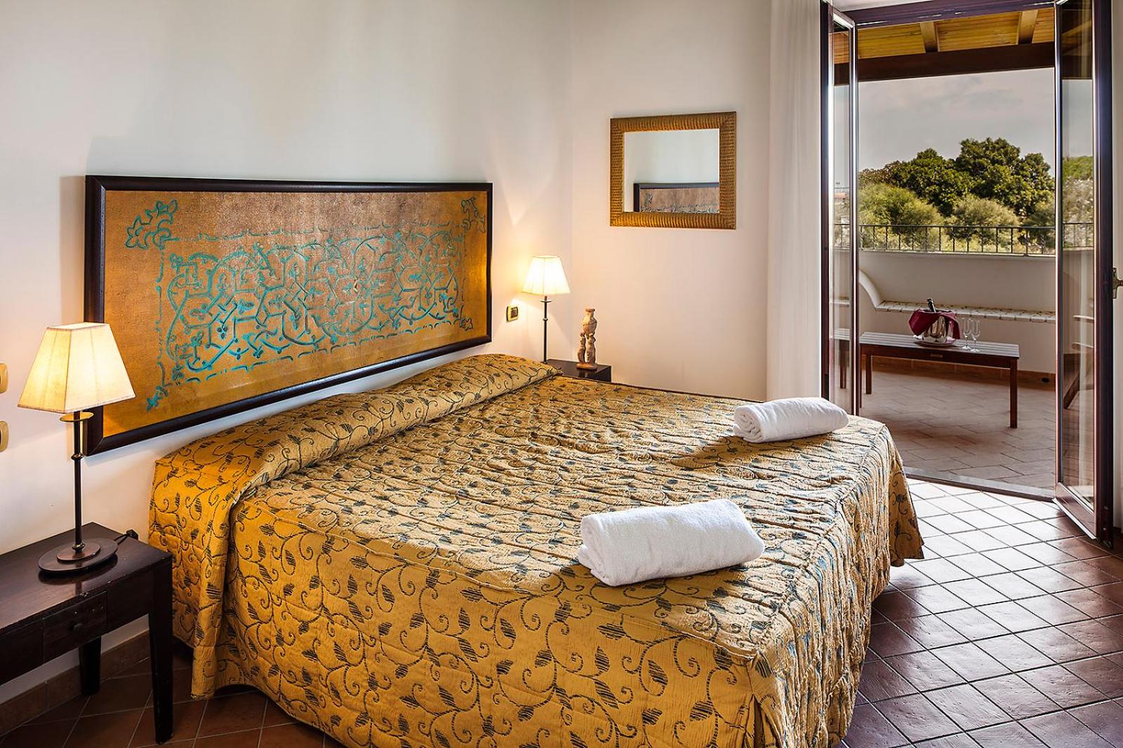 Vulcano Vacations - Hotel Garden - Property Image 9