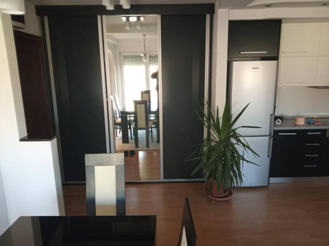 Brand New Apt in City Center view 3
