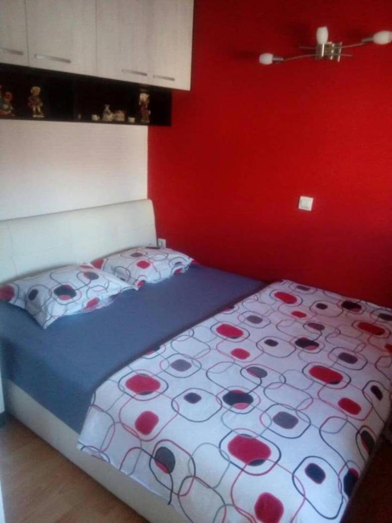 Brand New Apt in City Center view 2