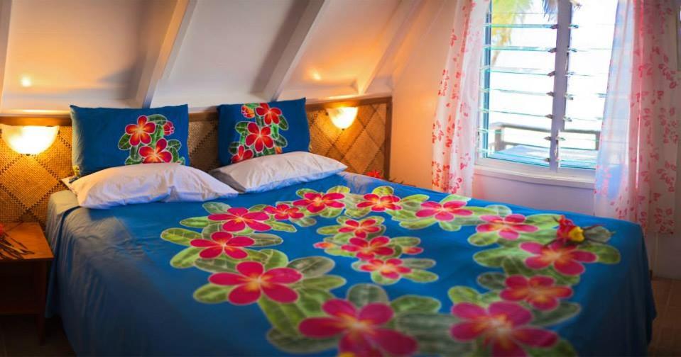 Paradise Cove Lodge